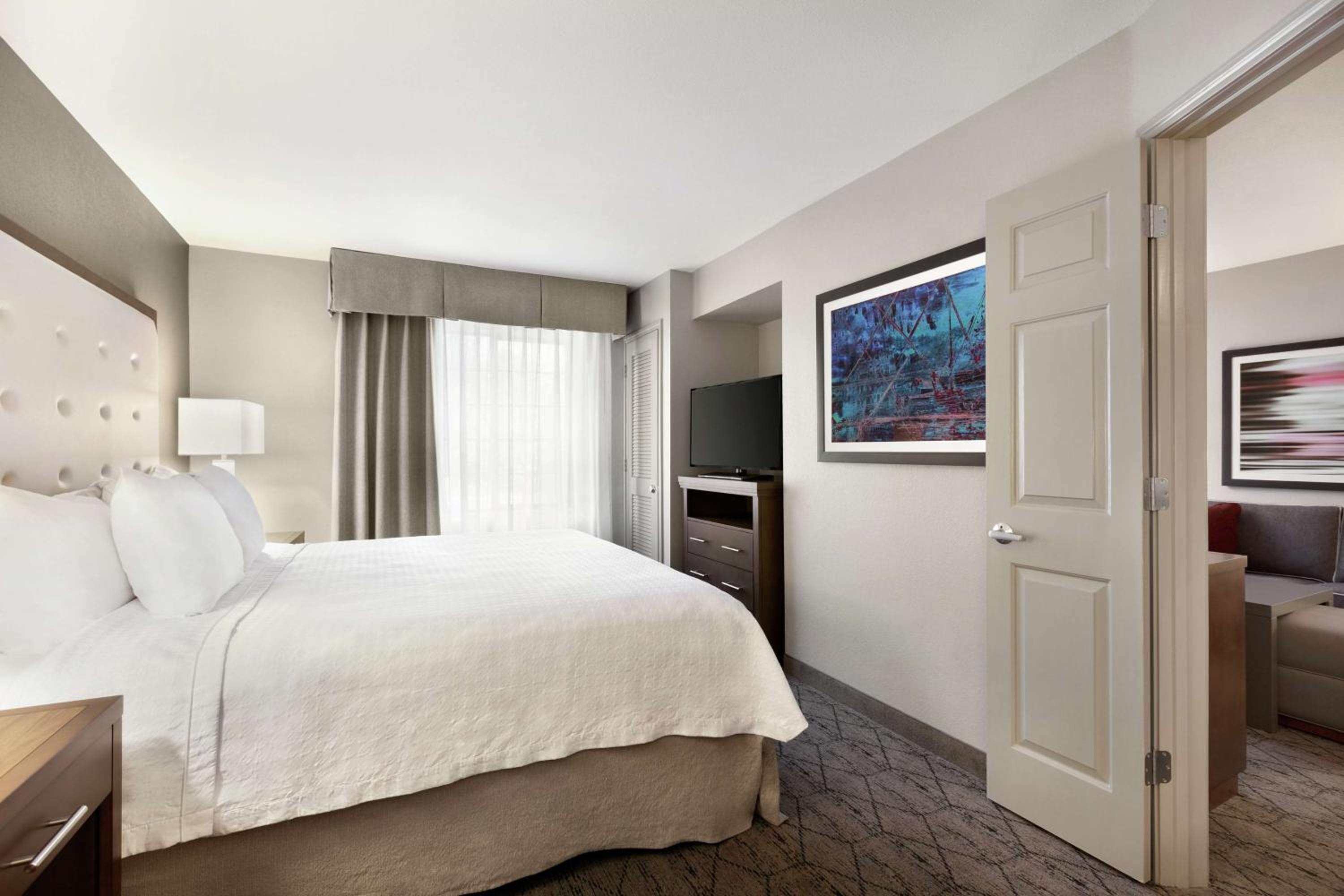 One-Bedroom King Suite - Non-Smoking - Photo 1