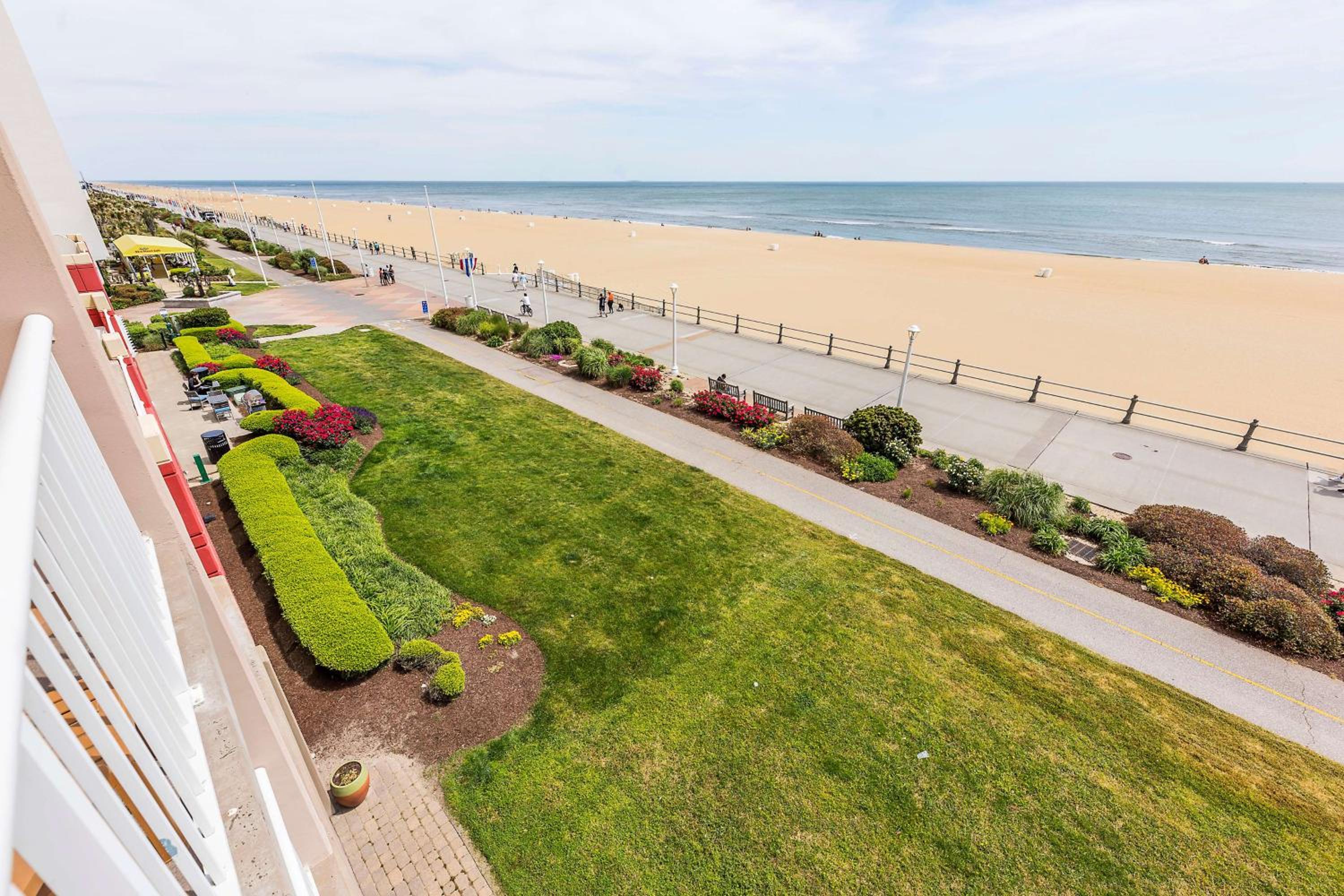 King Study - Oceanfront/Non Smoking - Photo 10