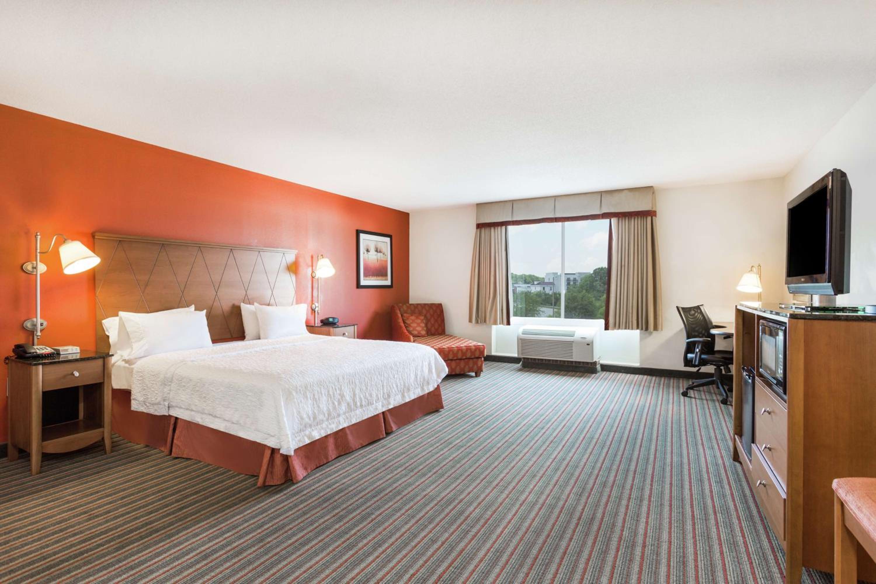 King Room - Mobility Access/Non-Smoking - Photo 1