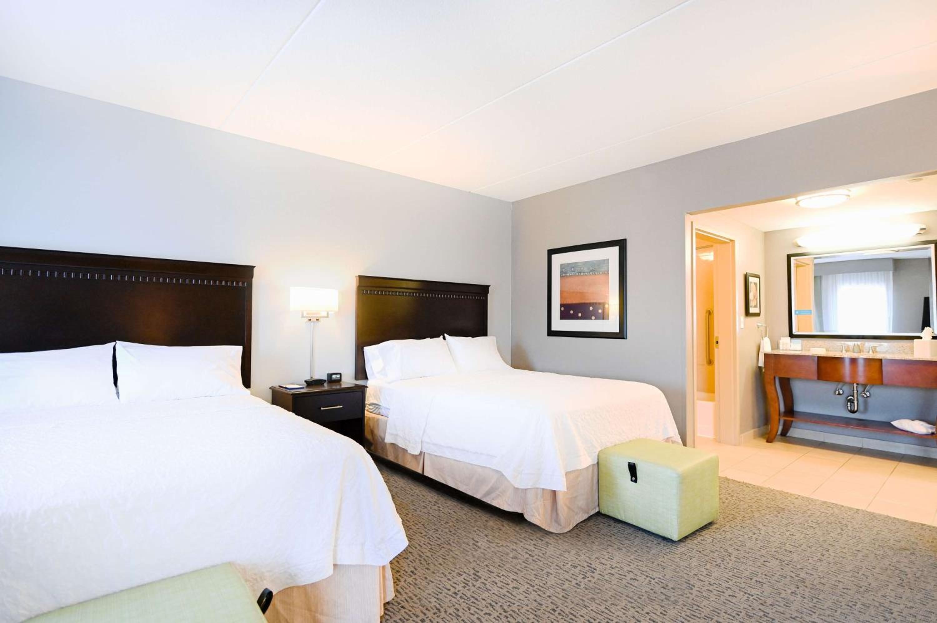 Queen Studio Suite with Two Queen Beds - Non-Smoking - Photo 1