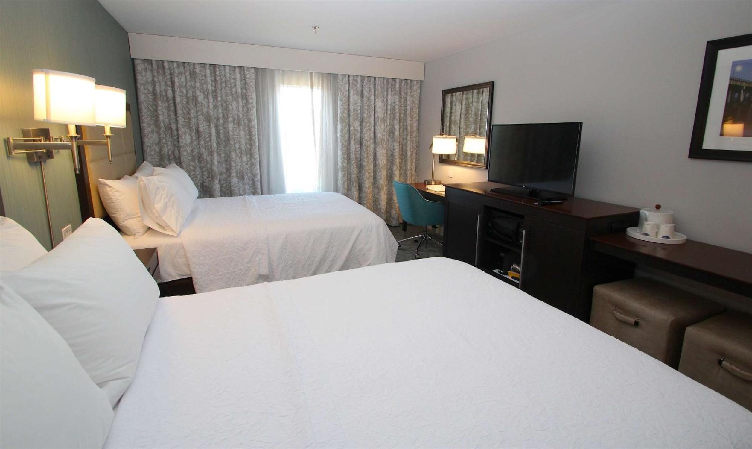Queen Room with Two Queen Beds - Hearing Access/Non-Smoking