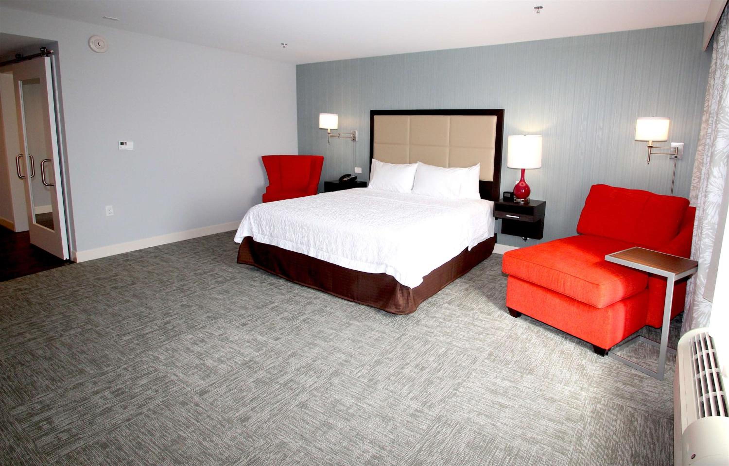 King Room - Non-Smoking