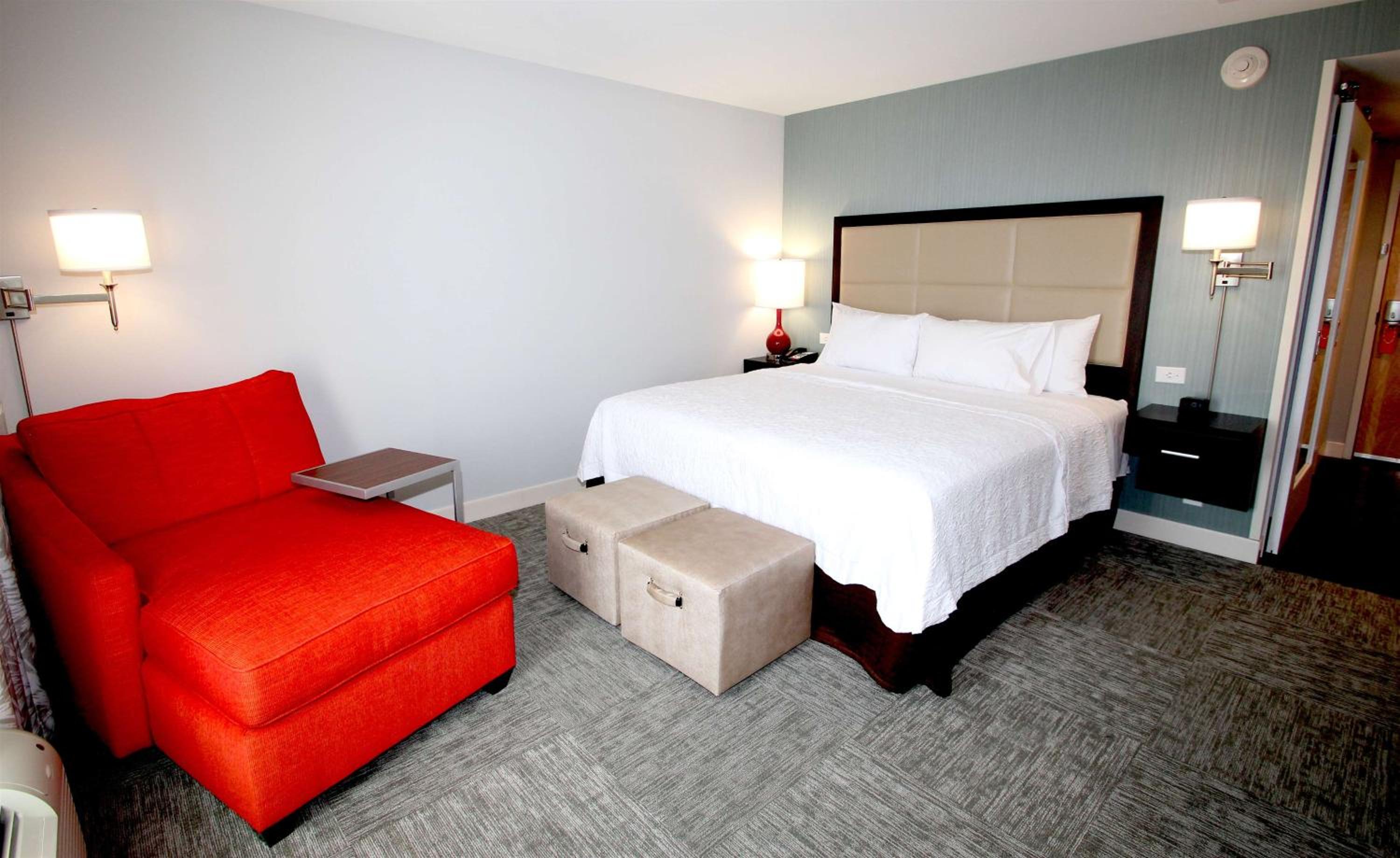 King Room - Hearing Access/Non-Smoking