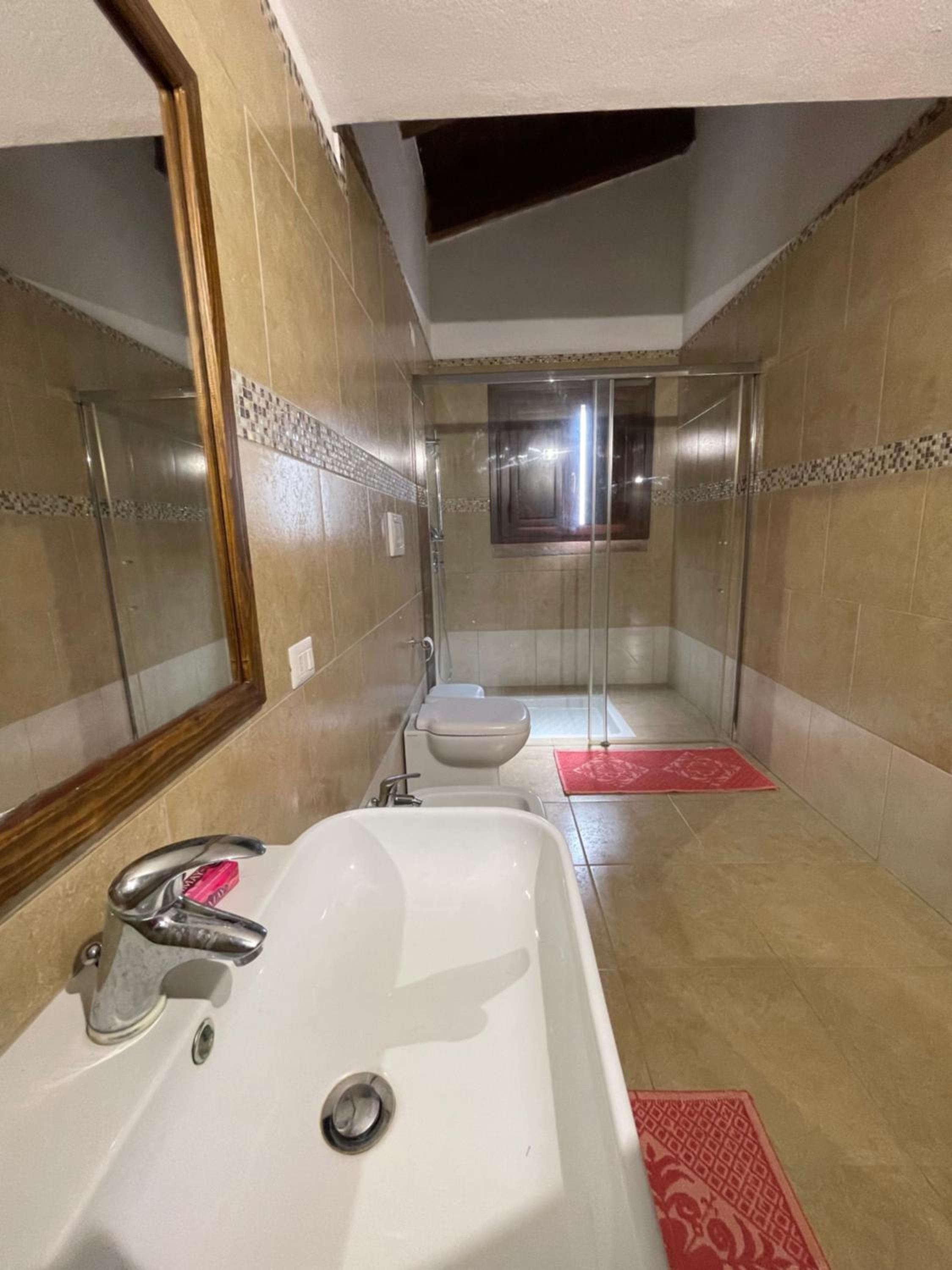 Deluxe Apartment photo 2