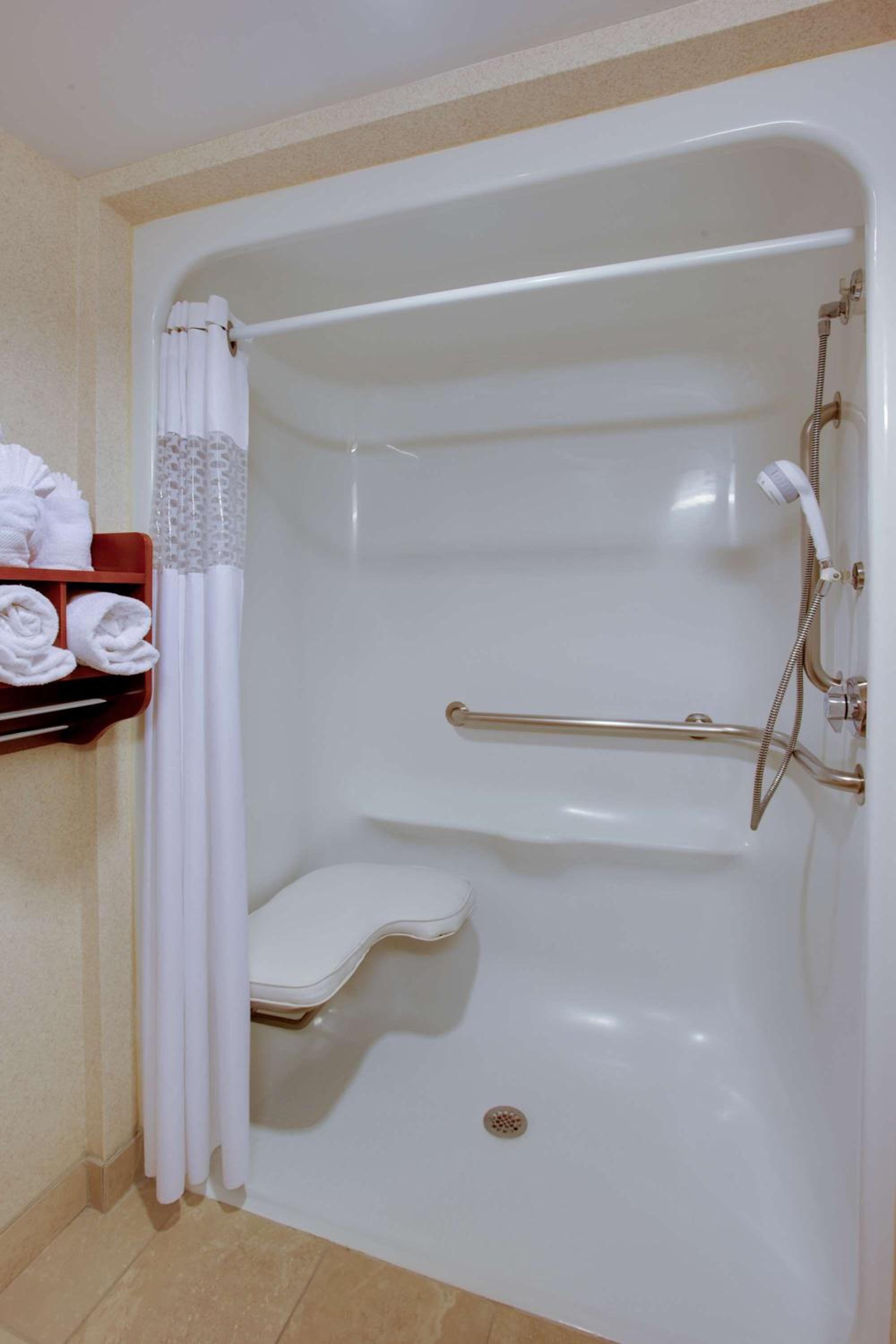 King Room - Mobility Access/Non-Smoking - Photo 7
