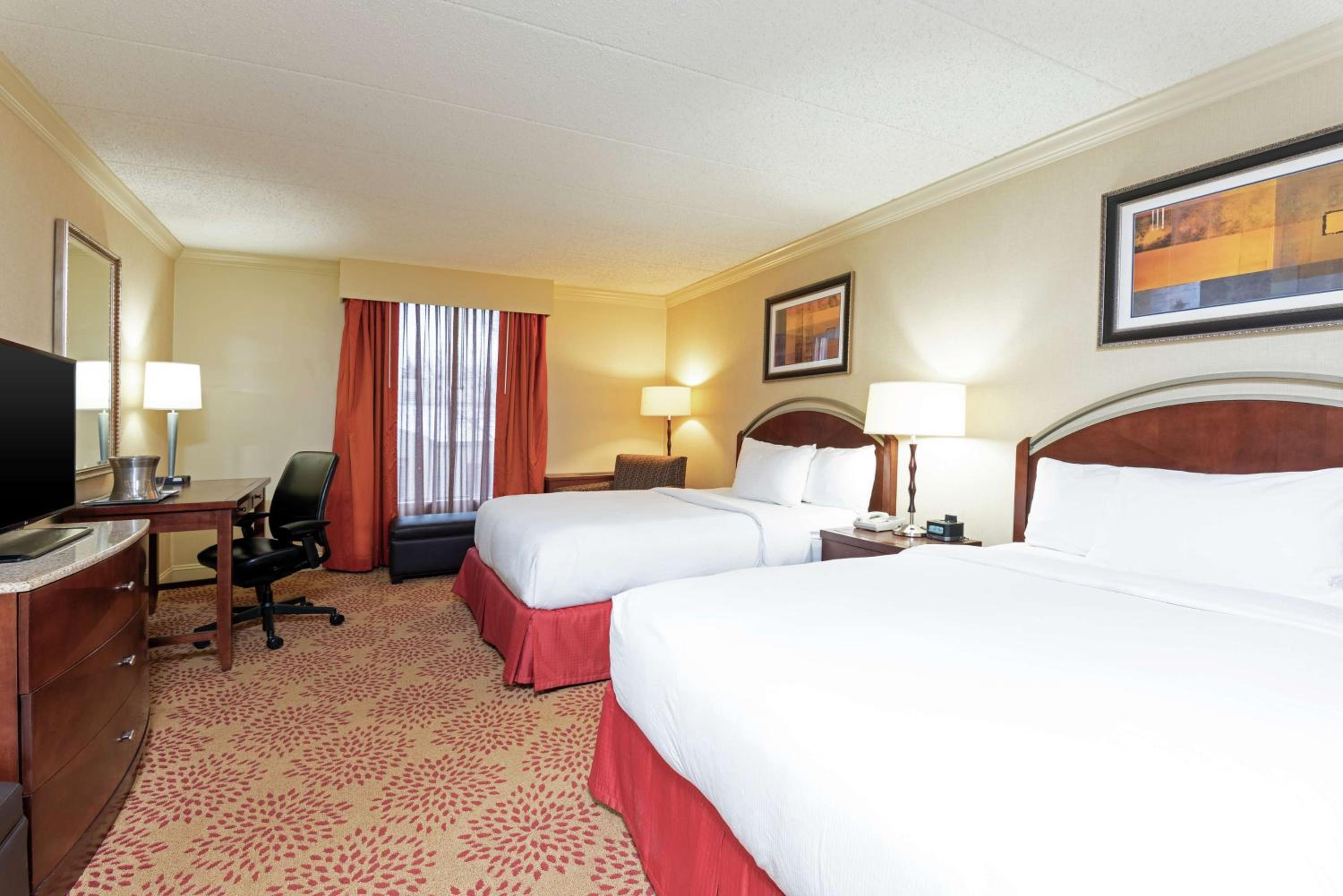 Double Room with Two Double Beds - Photo 3