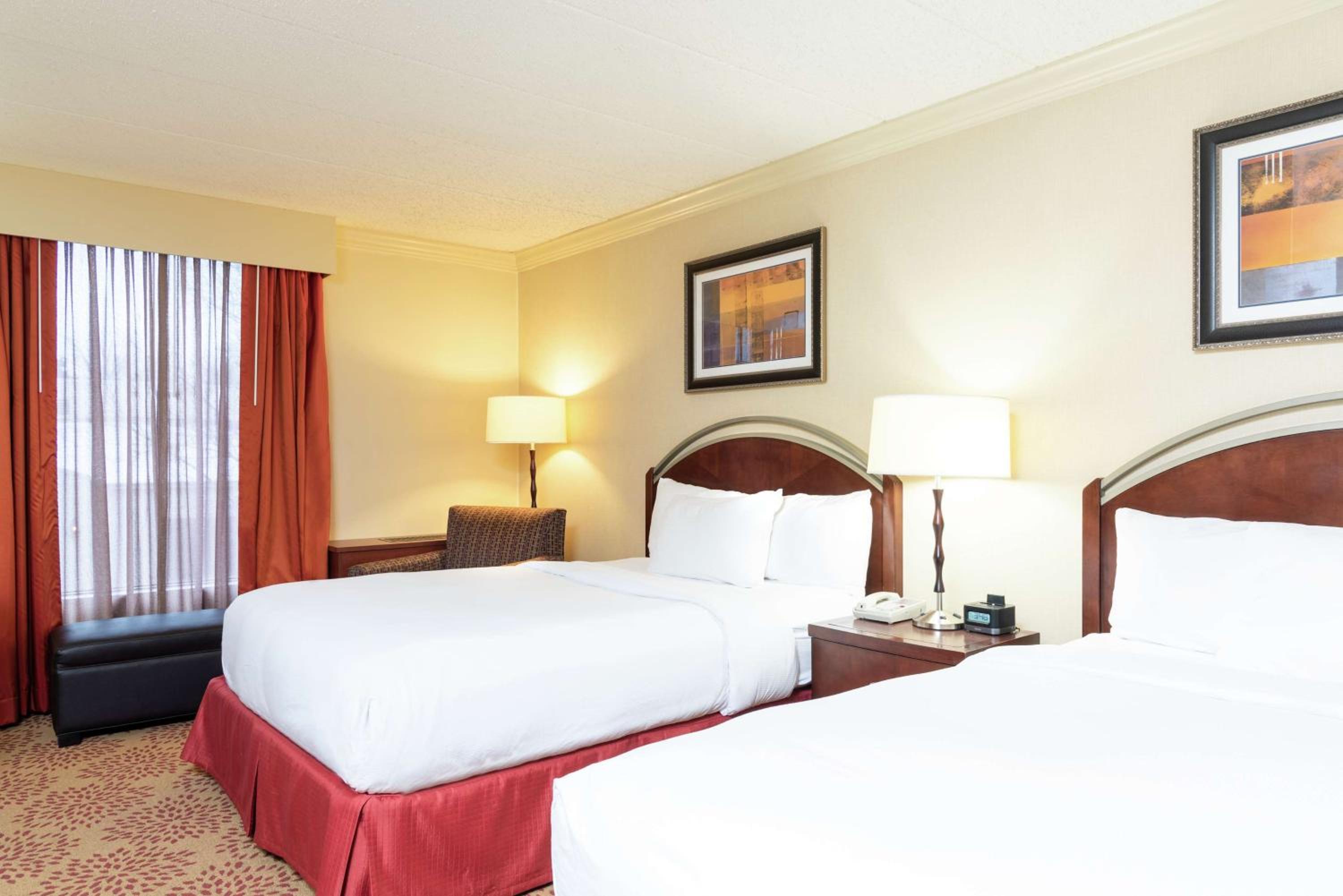 Double Room with Two Double Beds - Photo 5
