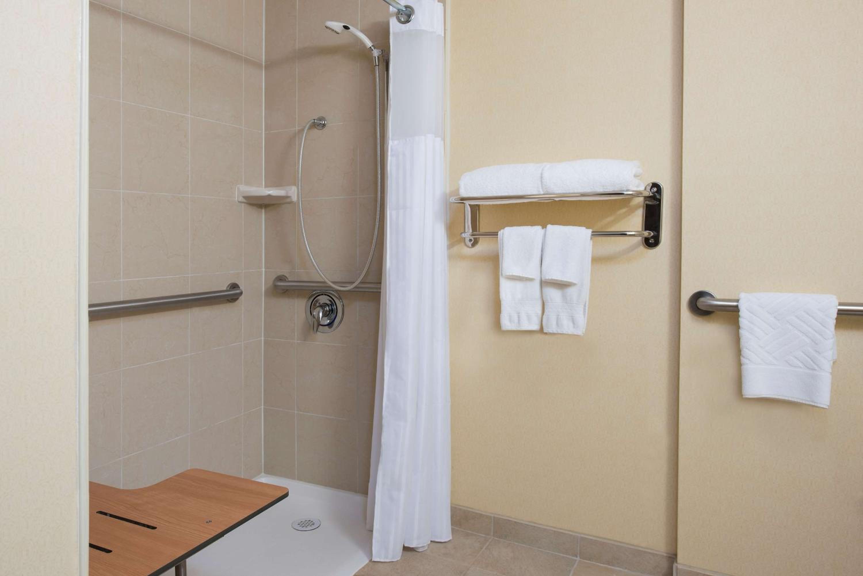 Double Room - Disability Access - Photo 4