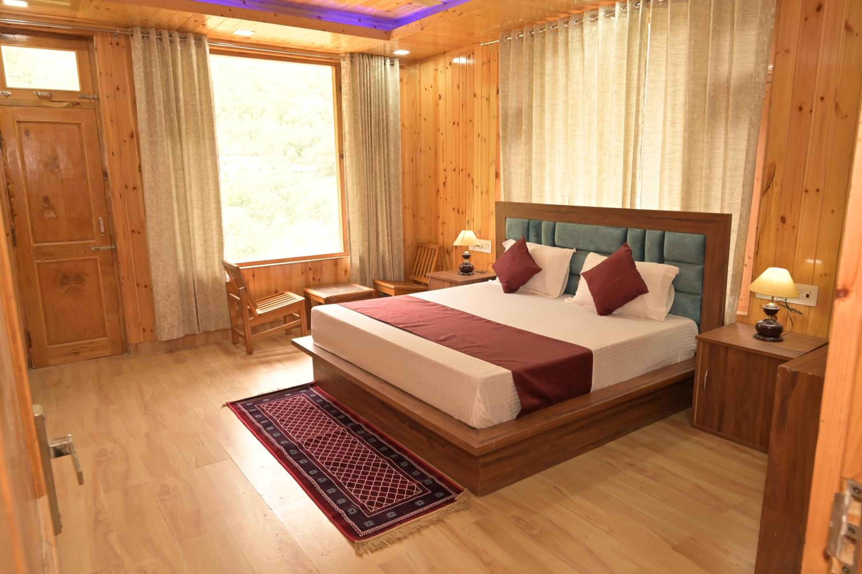 King Room with Mountain View photo 1