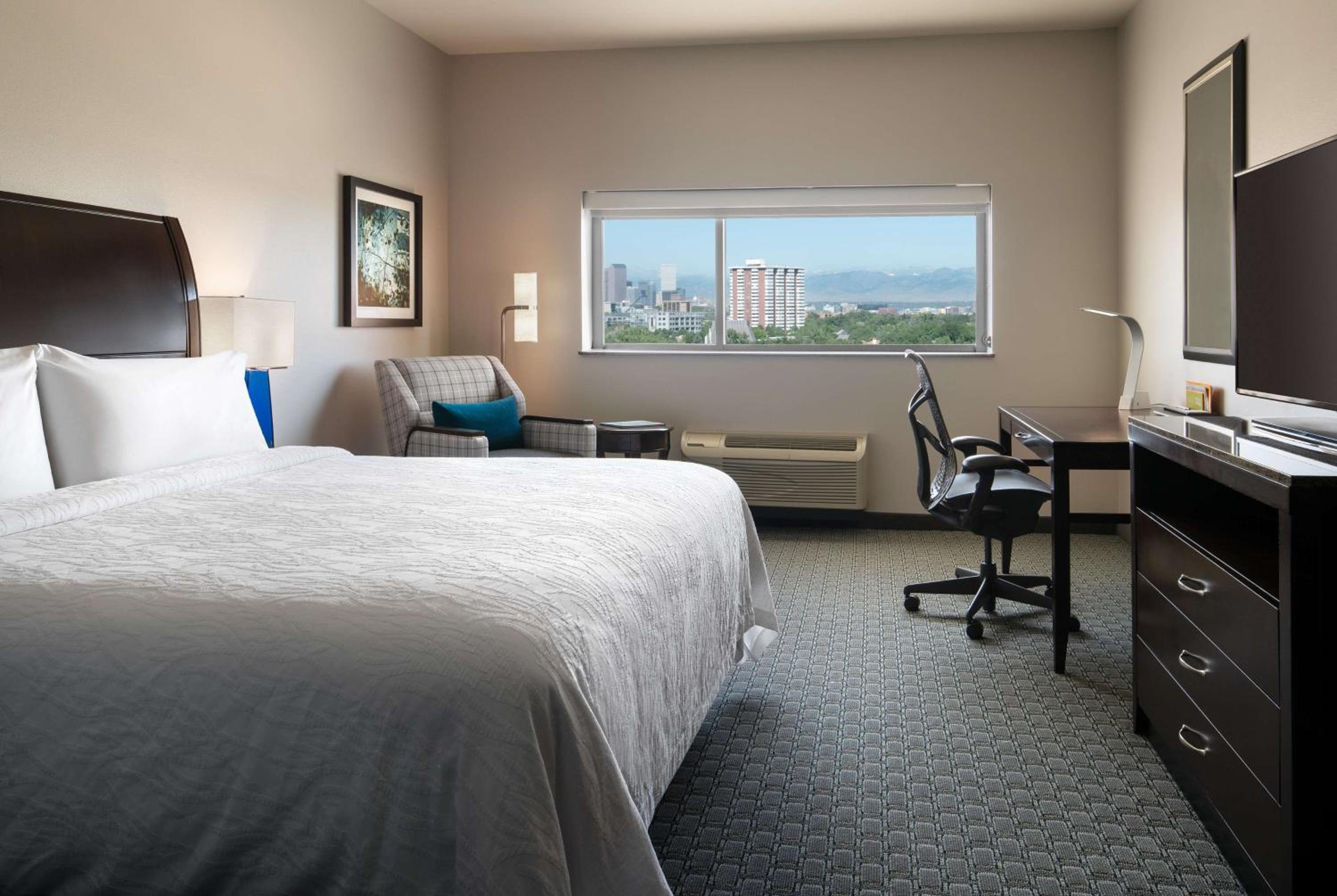 King Room with Mountain View