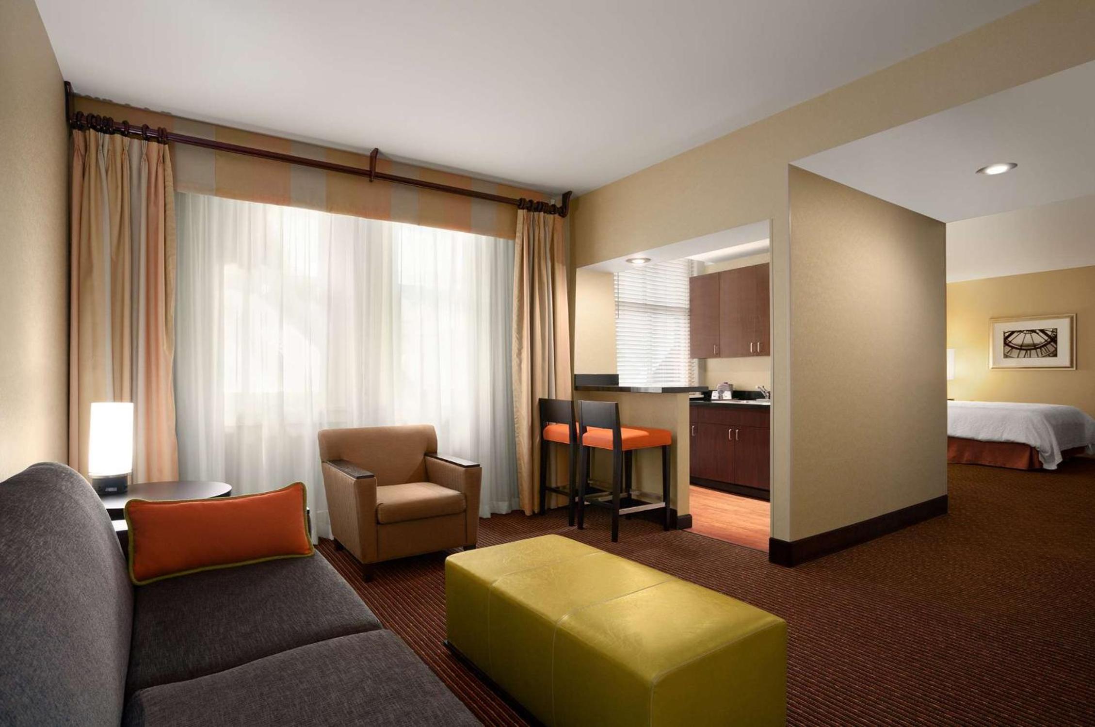One-Bedroom King Suite - Non-Smoking - Photo 1