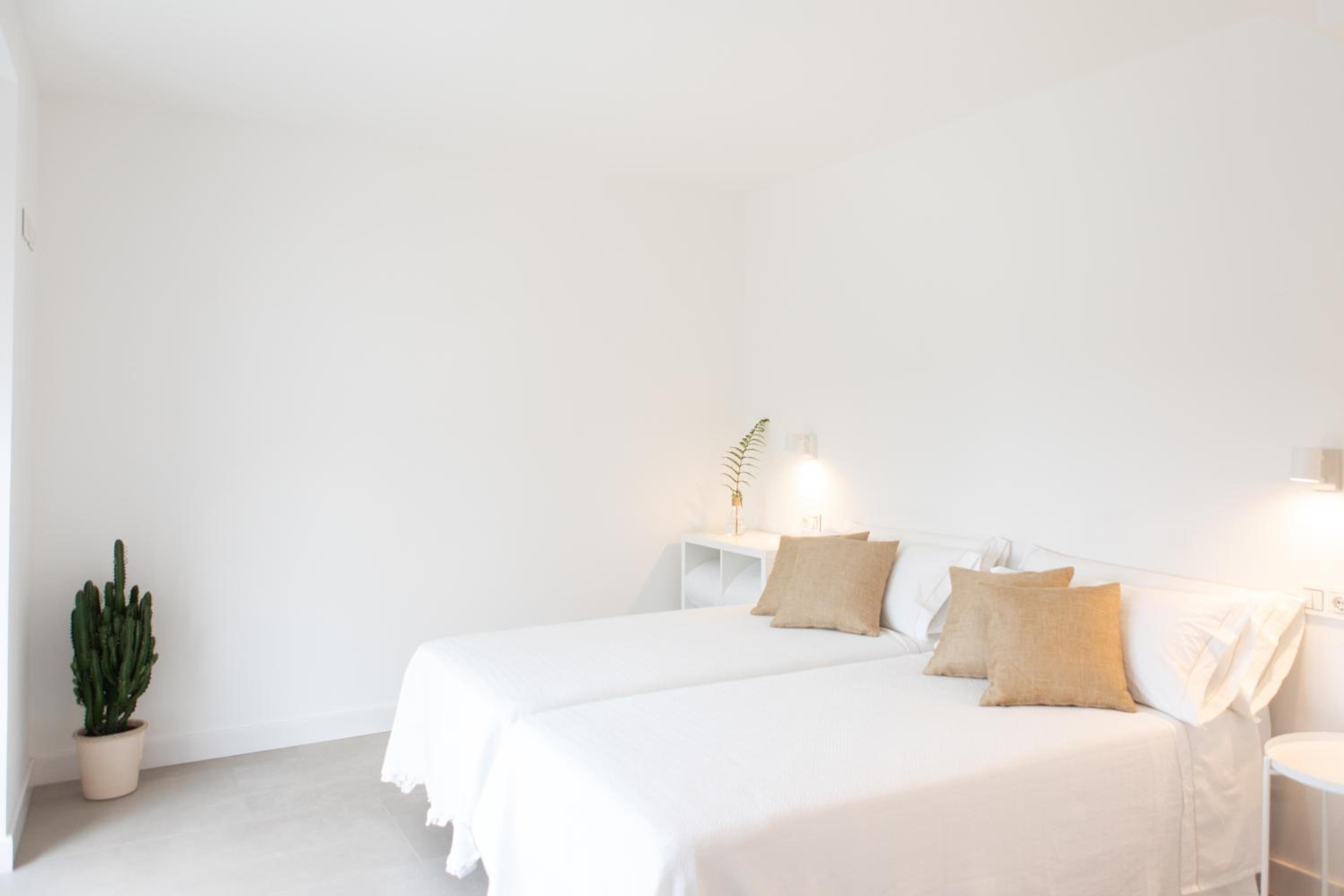 Apartment - Ground Floor photo 2