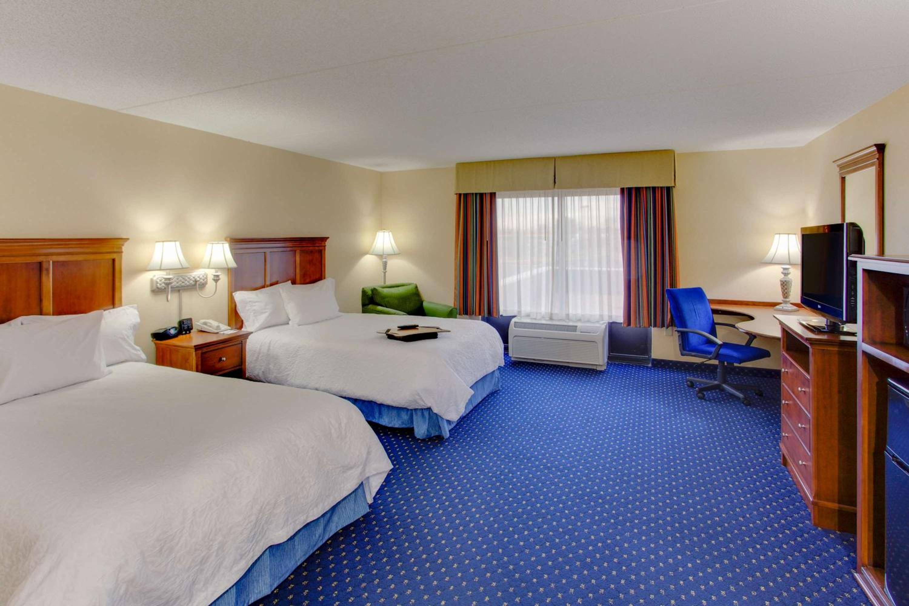 Hampton Inn and Suites Fredericksburg South