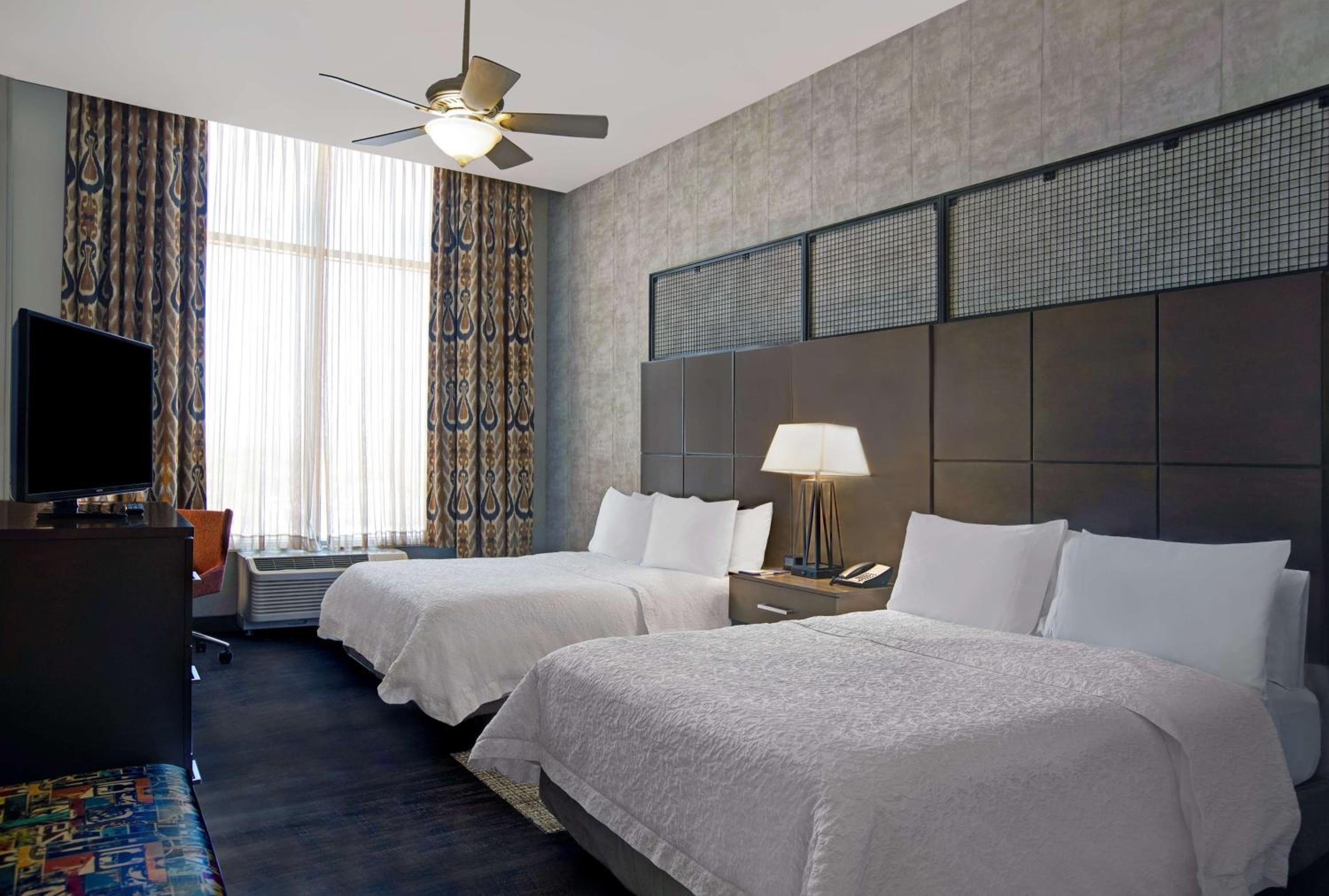 Room with Two Queen Beds - Non-Smoking
