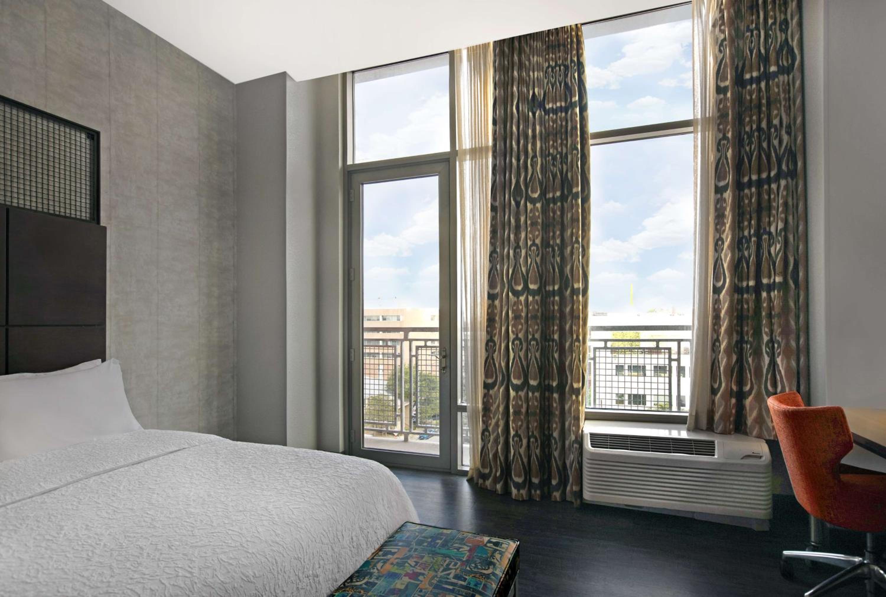 King Room with Balcony