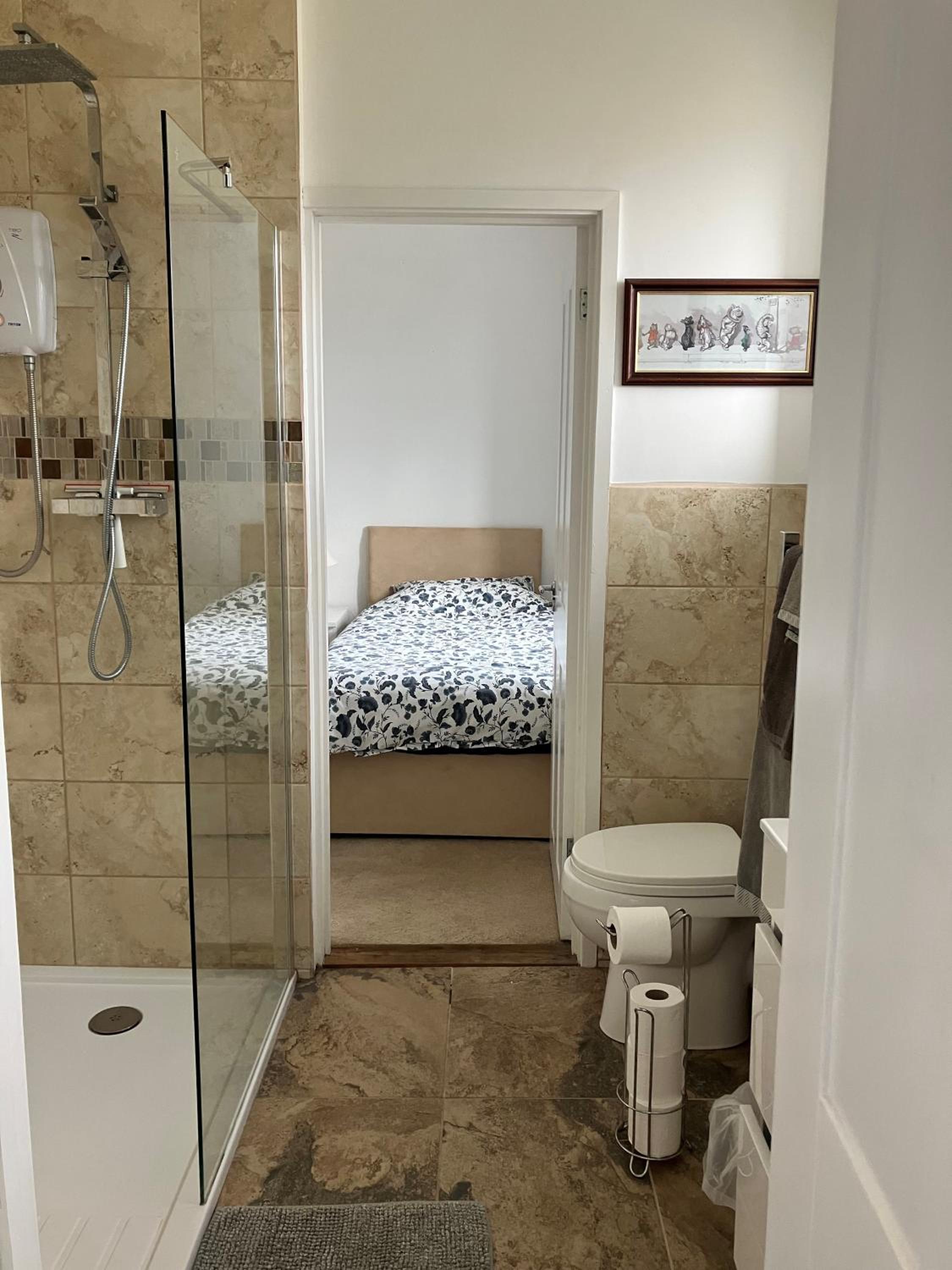 Twin Room with Shower photo 2