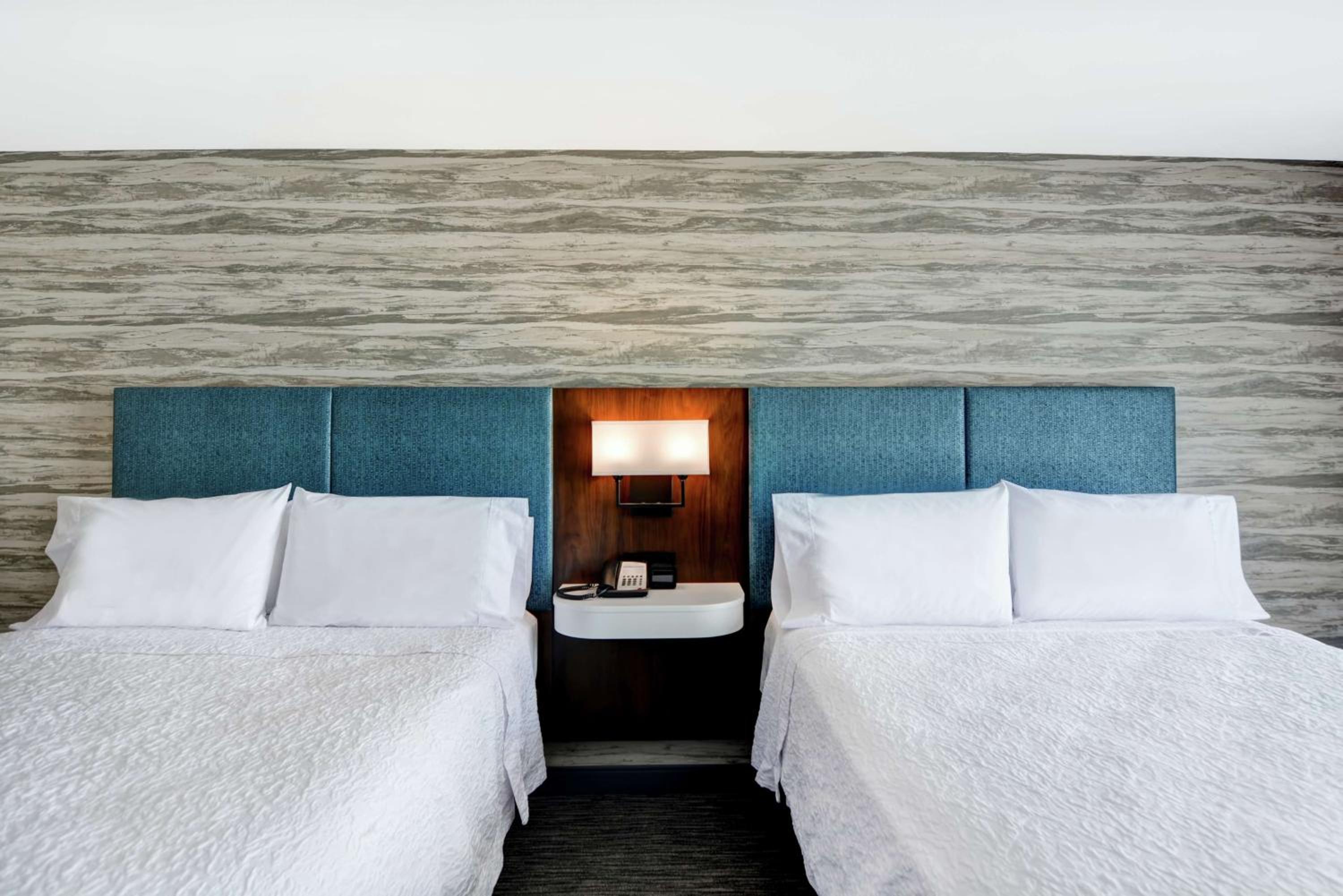 Room with Two Queen Beds - Non-Smoking - Photo 1