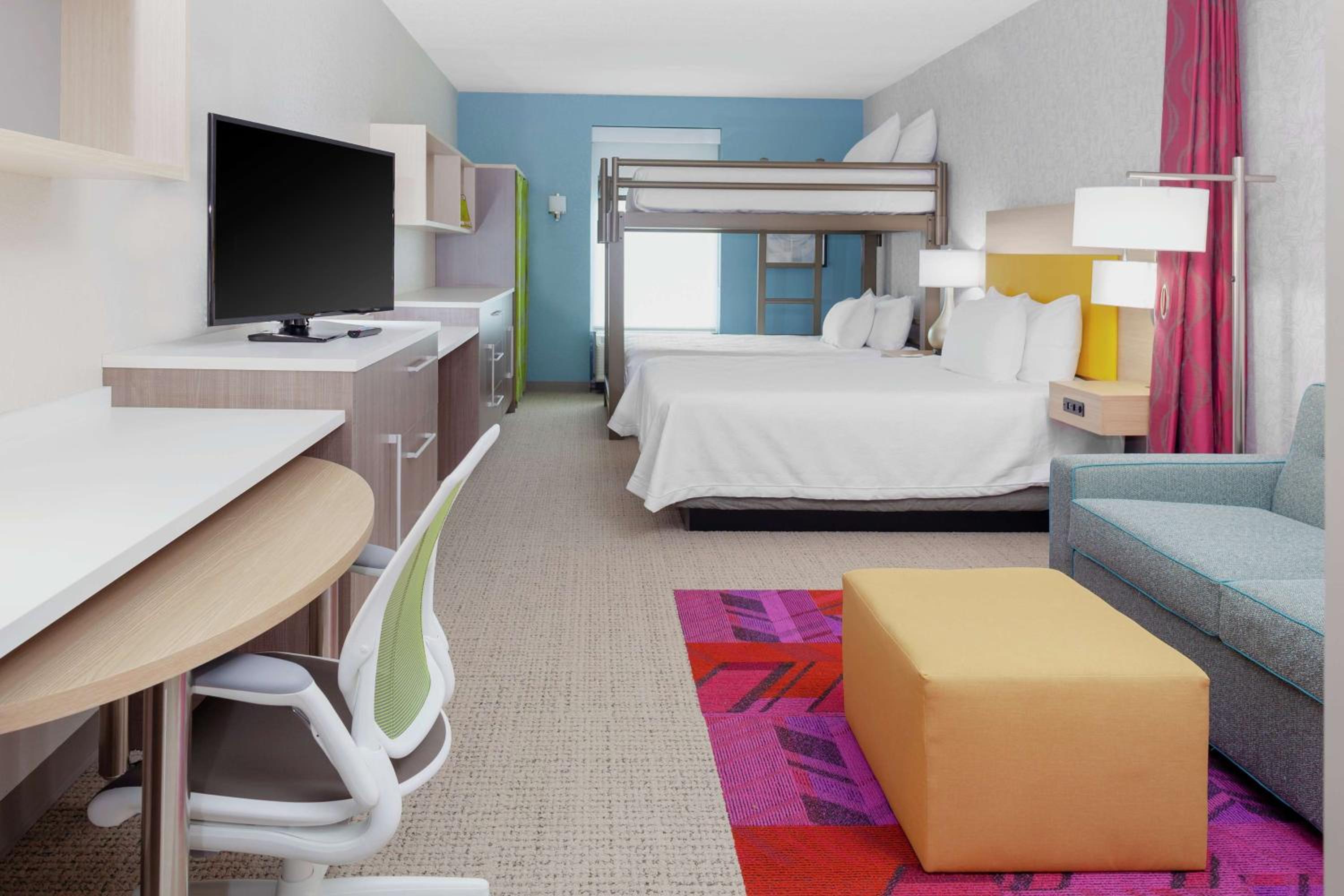 Queen Studio with Two Queen Beds - Non-Smoking