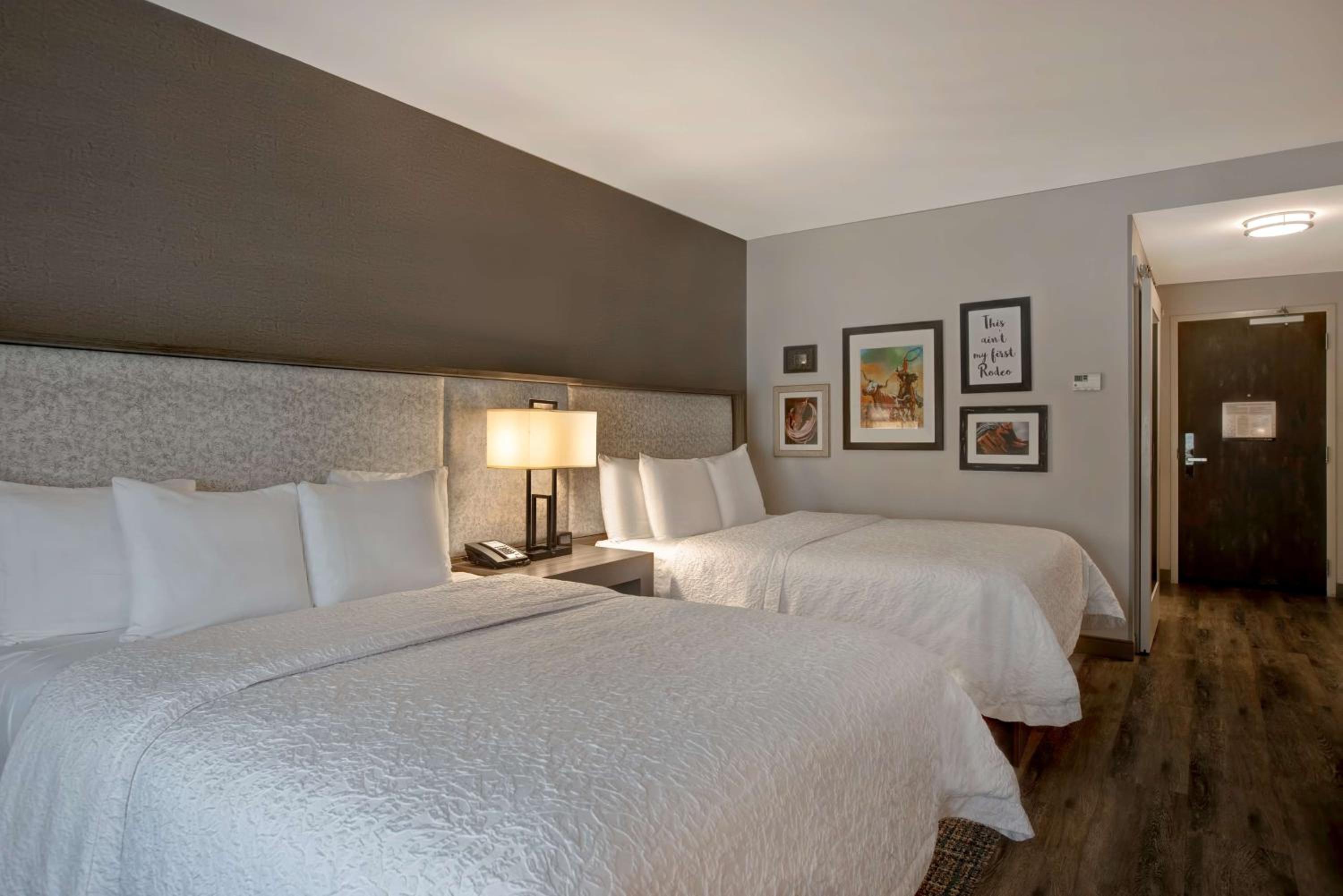 Queen Room with Two Queen Beds - Hearing Access