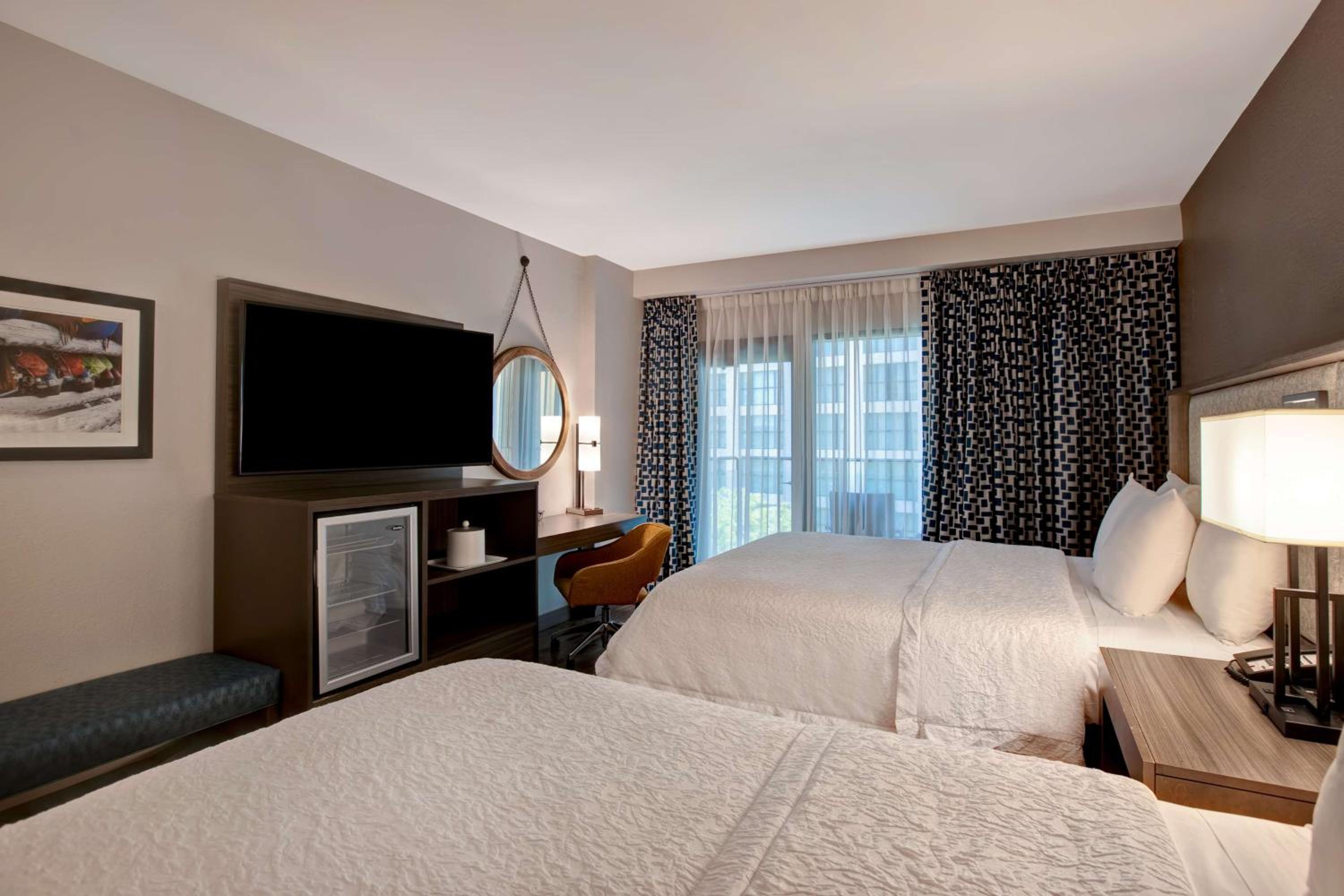 Queen Room with Two Queen Beds - Mobility Access/Non-Smoking