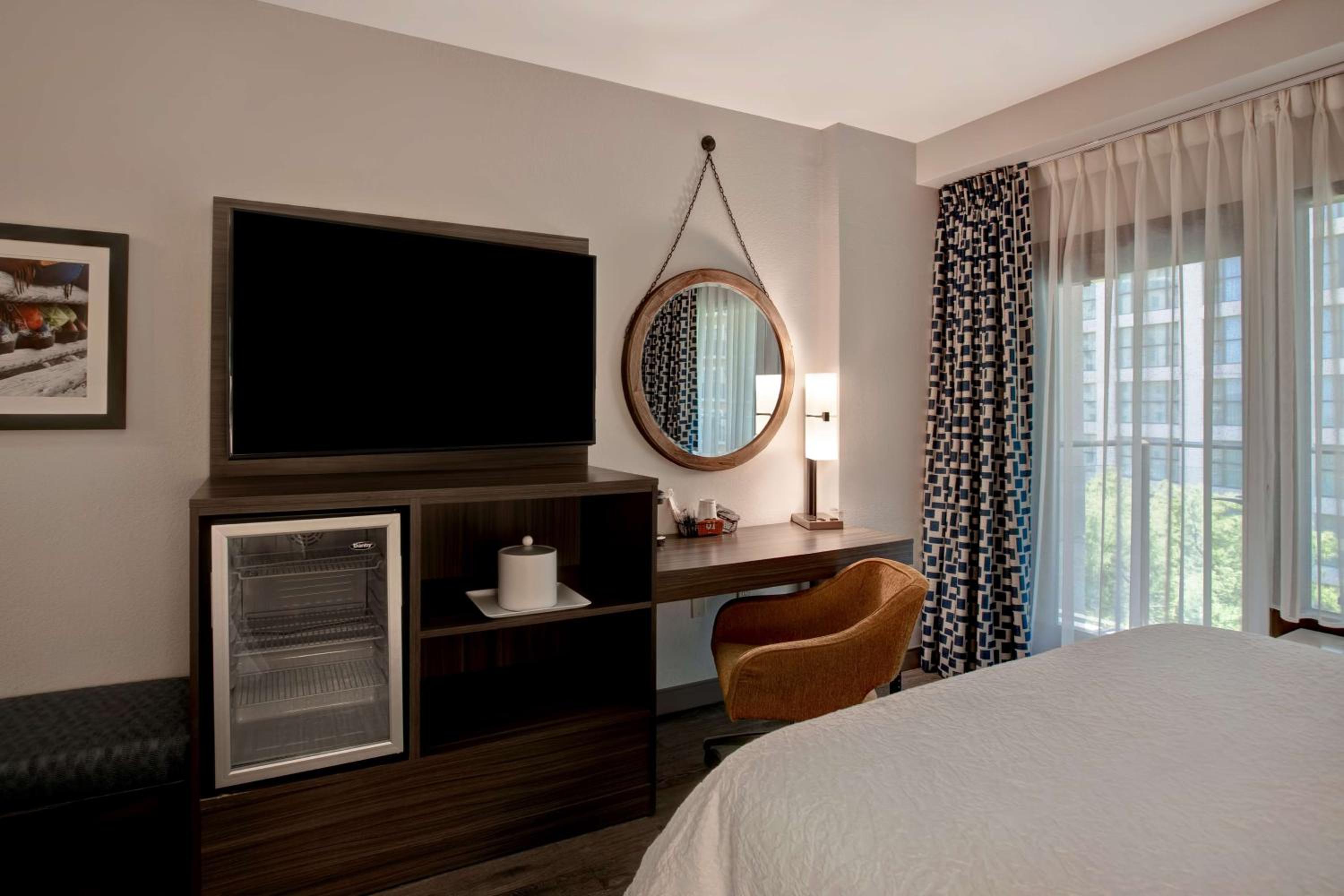 Queen Room with Two Queen Beds - Mobility Access/Non-Smoking