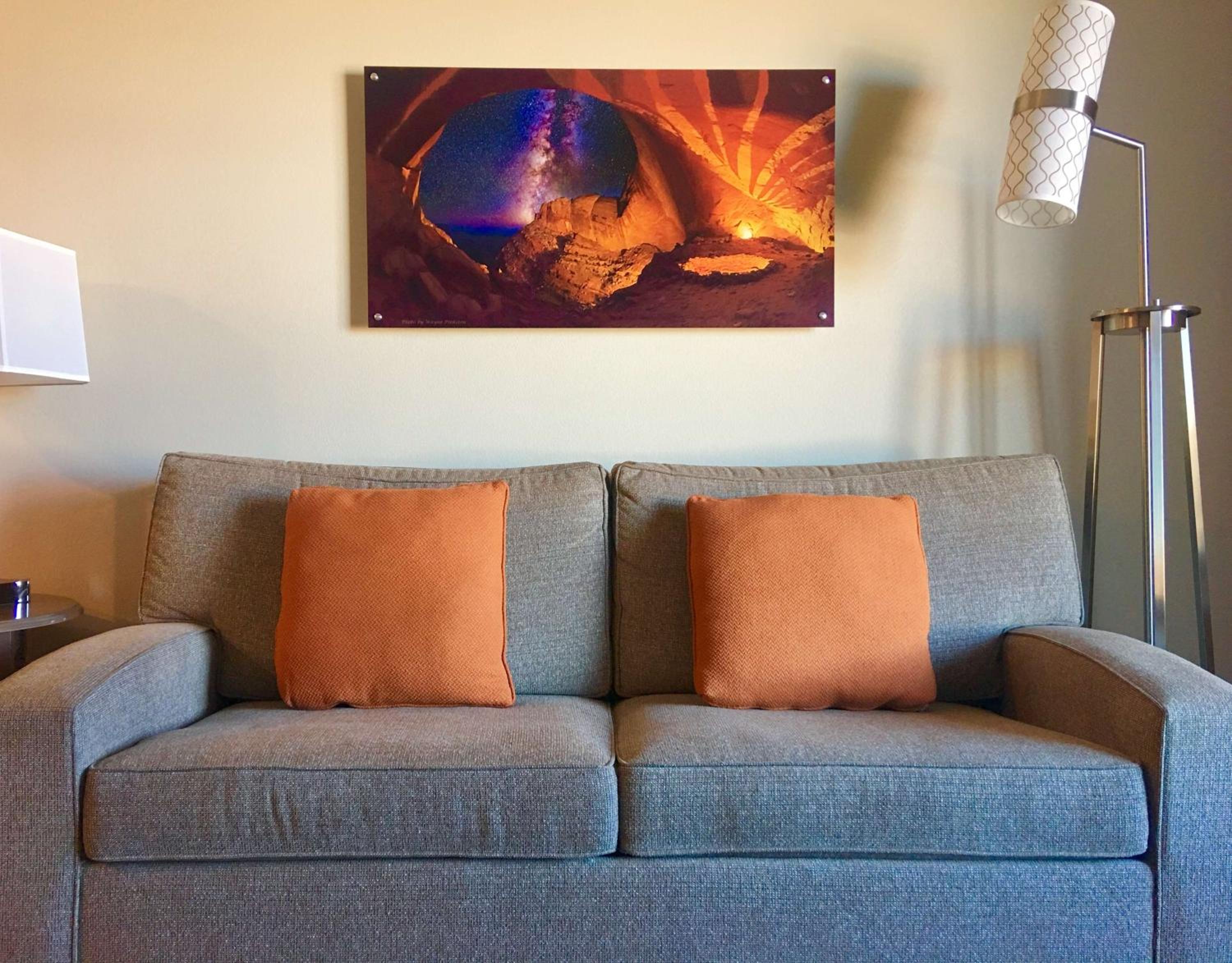 King Suite with Balcony and Mountain View photo 1