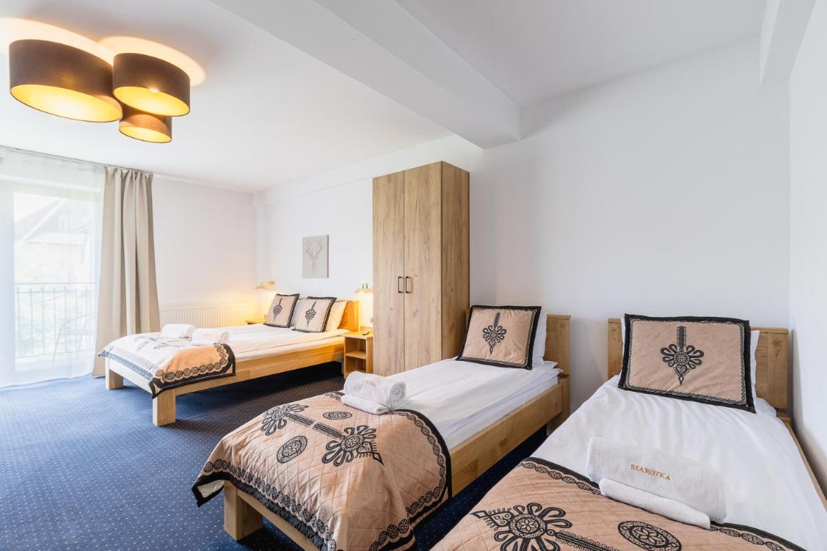 Quadruple Room with Mountain View photo 1