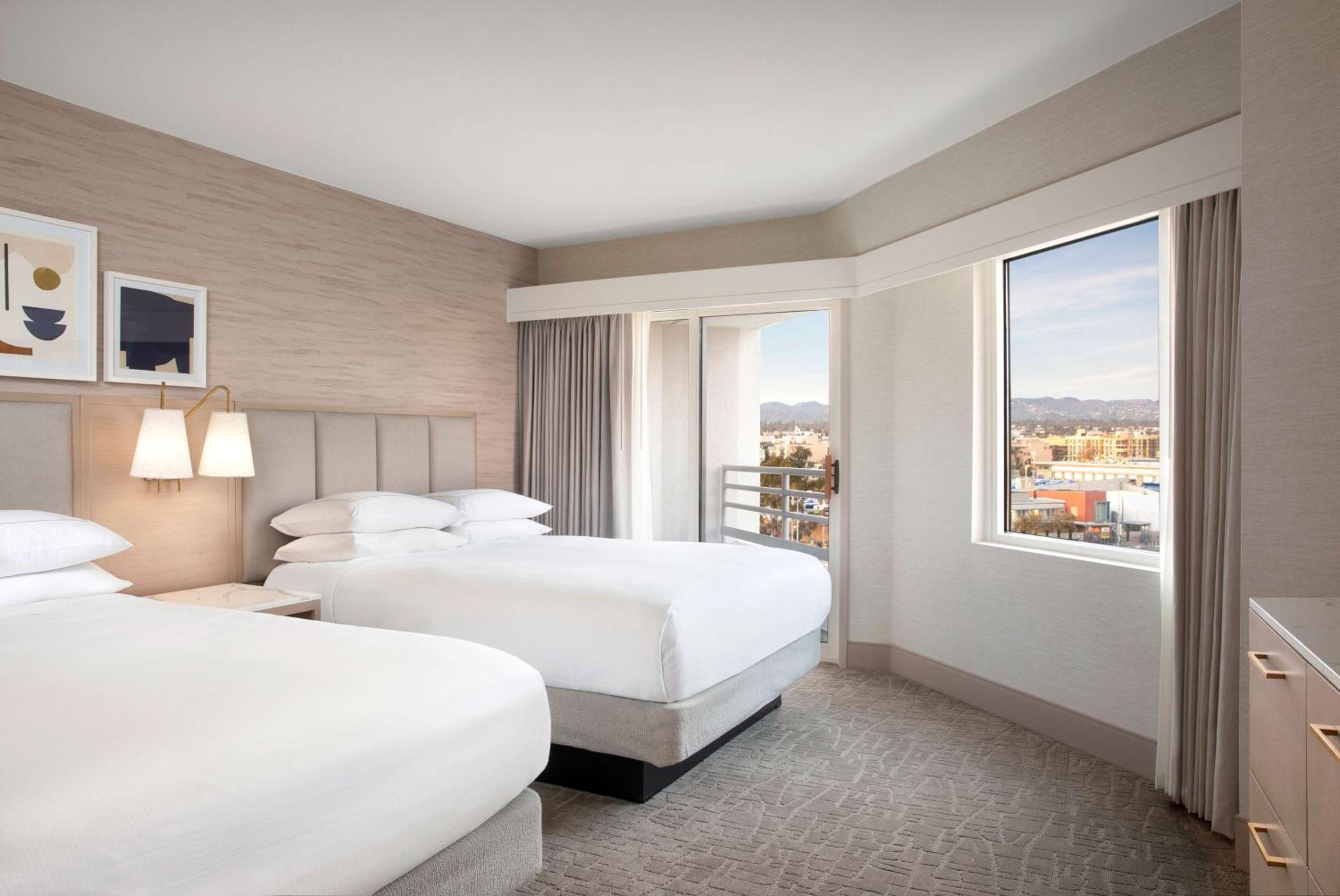 One-Bedroom Suite with Two Double Beds