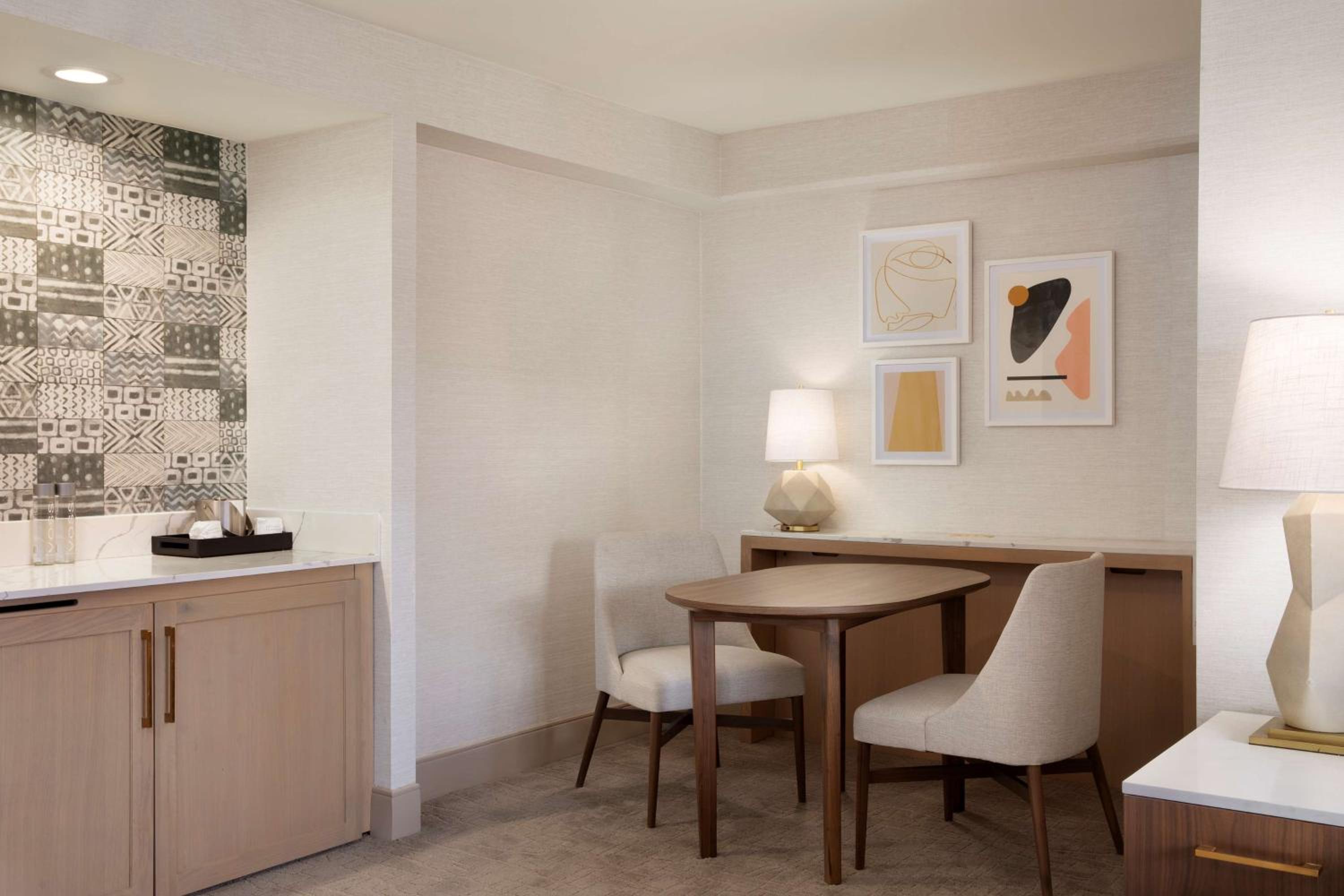 One-Bedroom King Suite - Mobility Accessible