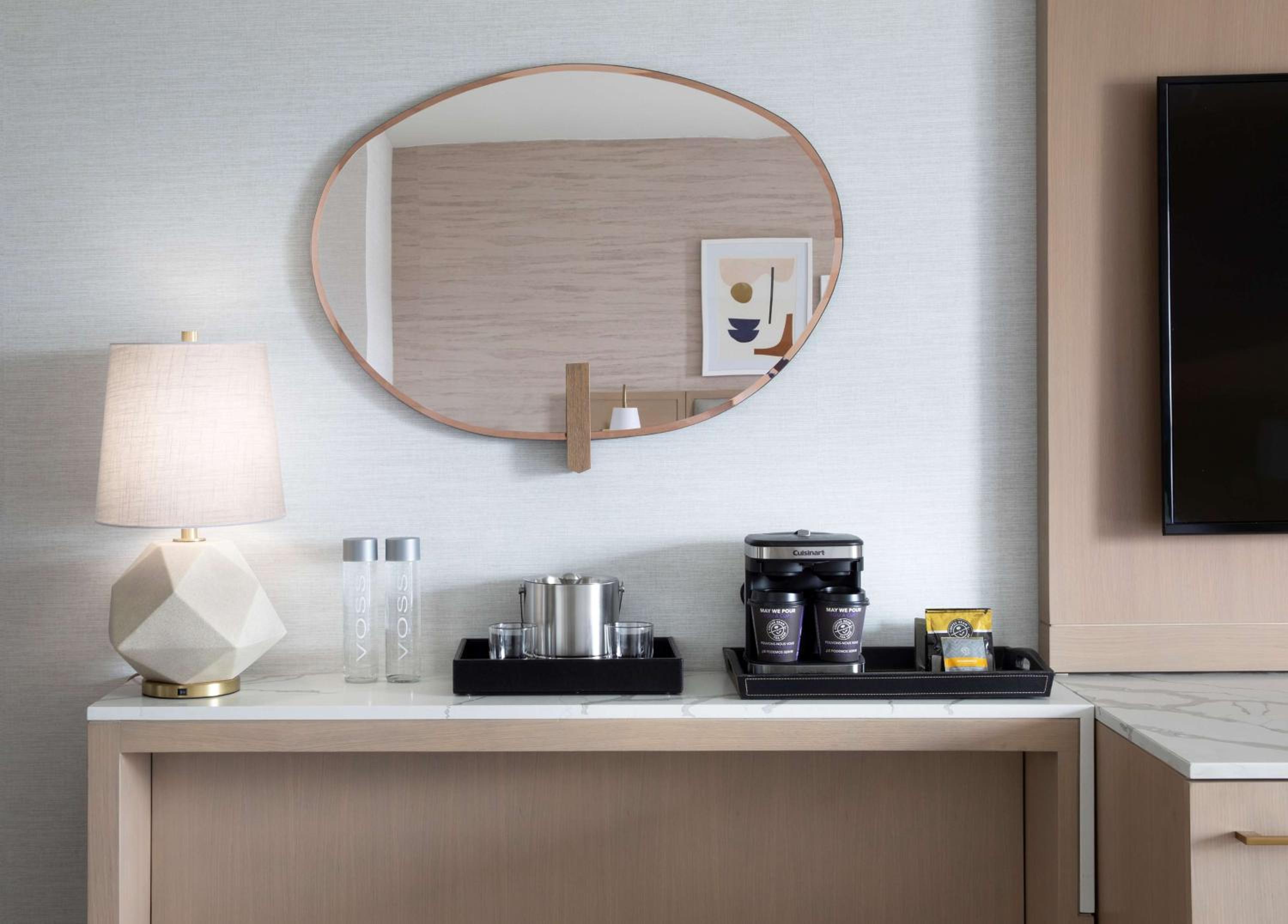 One-Bedroom King Suite with Balcony