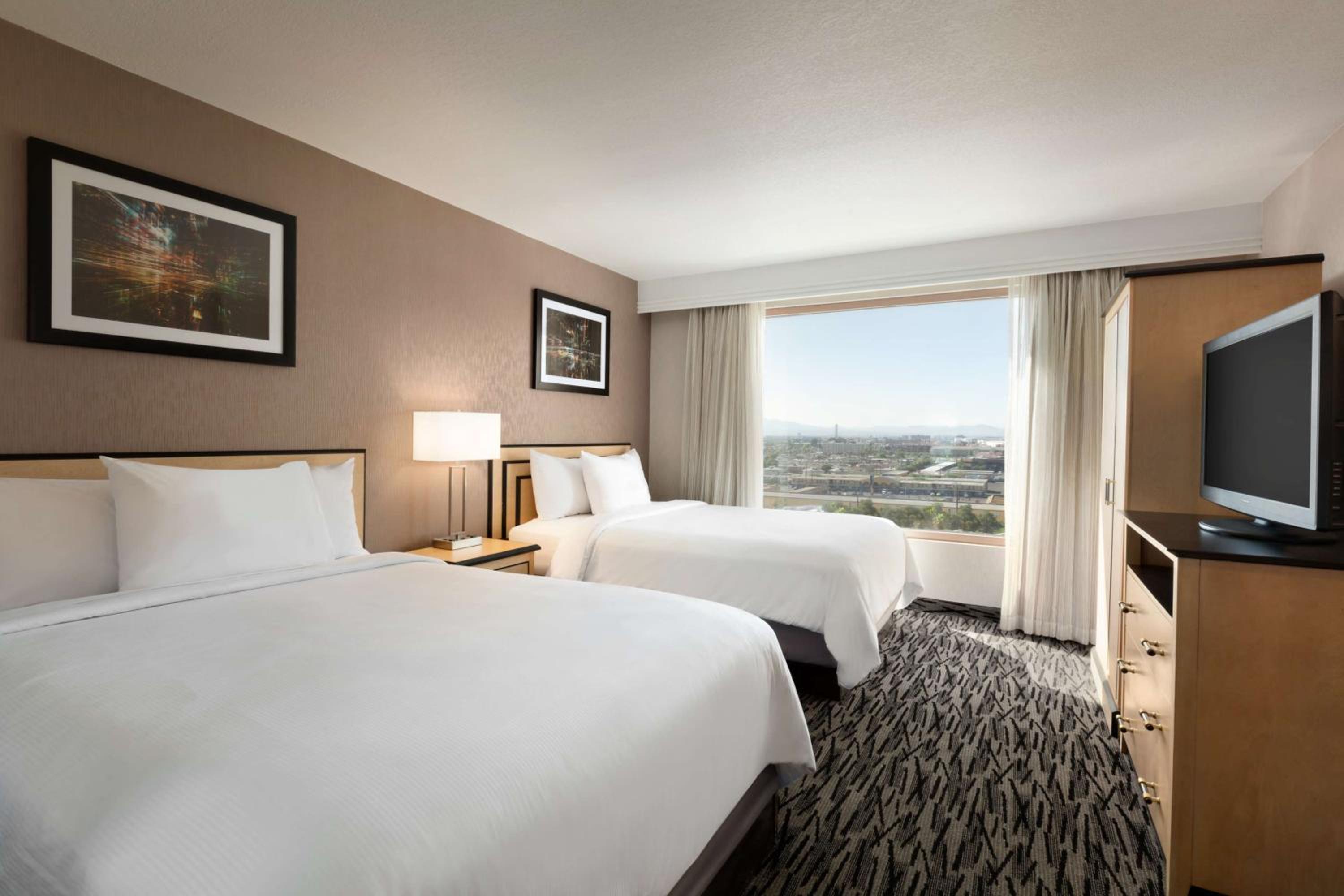 Queen Suite with Two Queen Beds