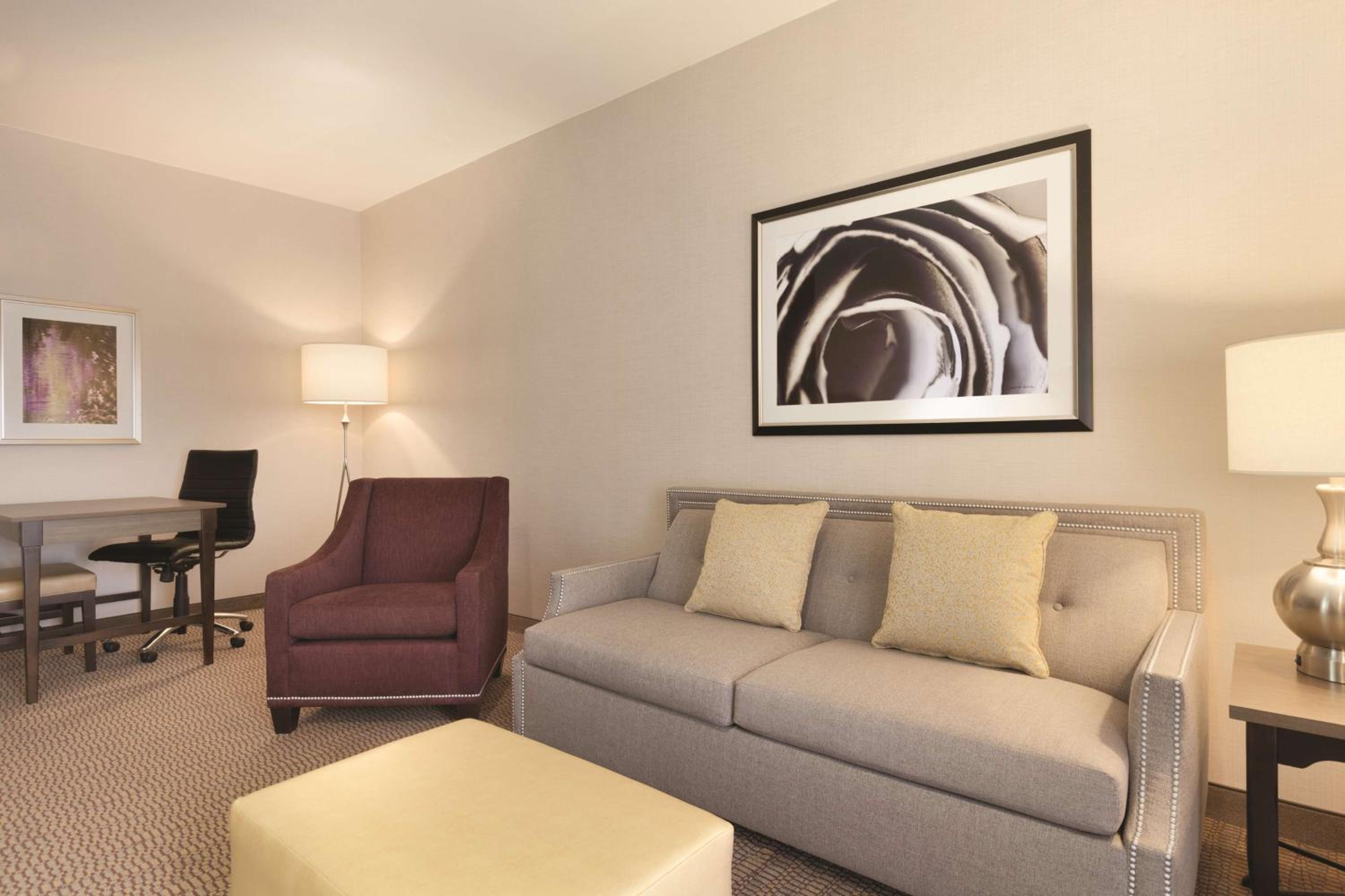 Suite with Two Double Beds - Non-Smoking - Photo 3