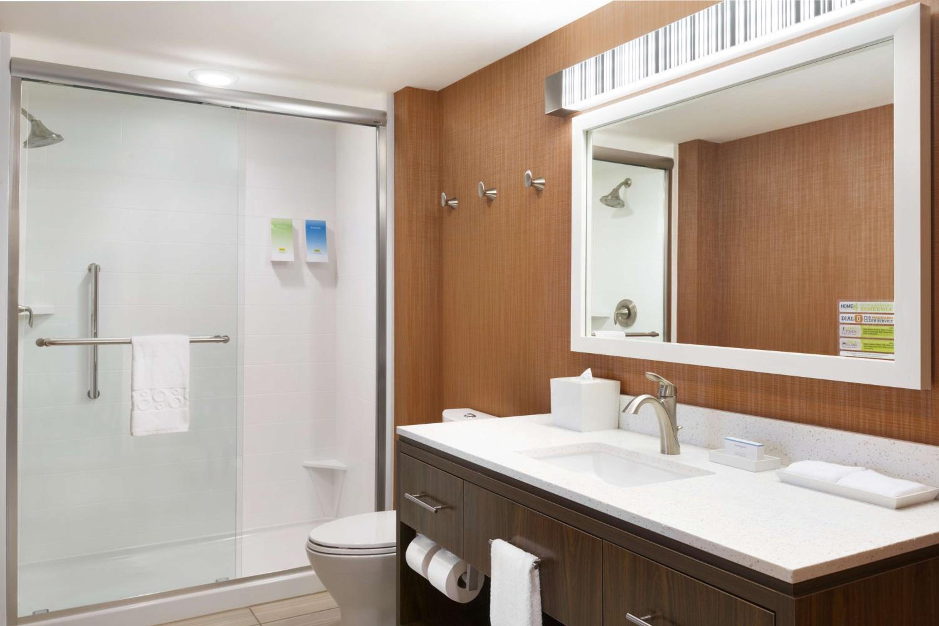 King Studio Suite - Hearing Access/Non-Smoking photo 2