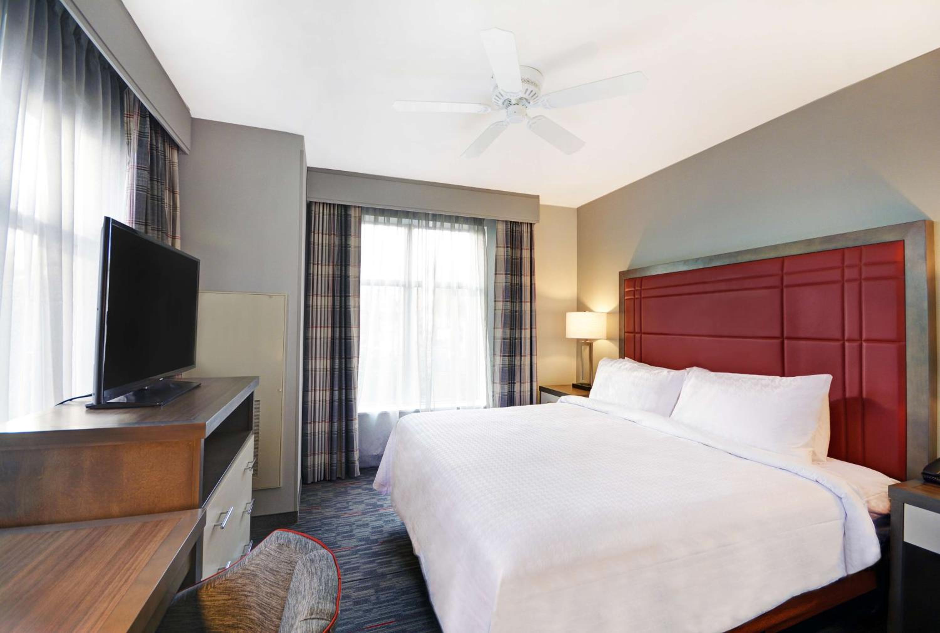 Two-Bedroom Suite - Non-Smoking - Photo 7