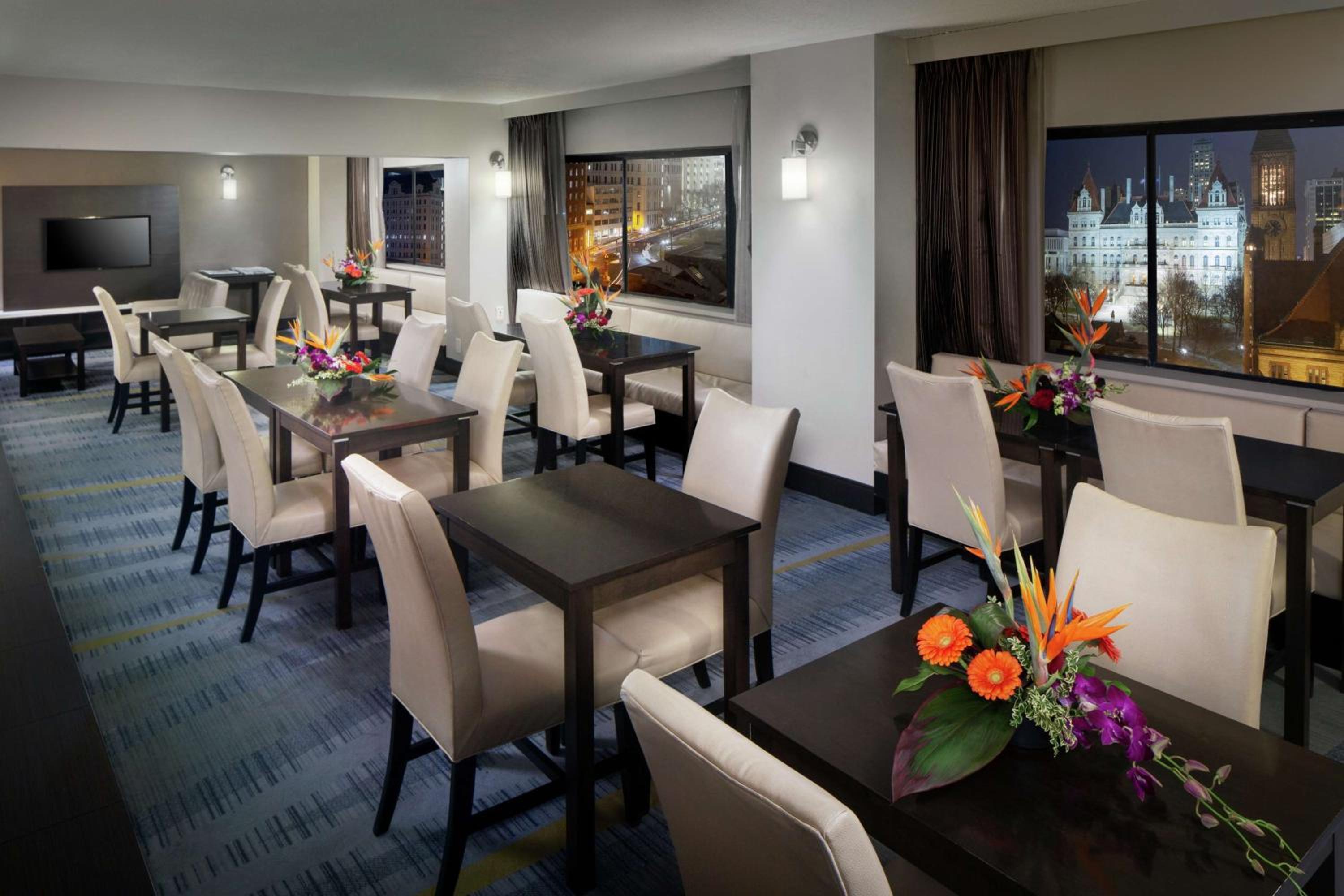 Executive King Room - Photo 2