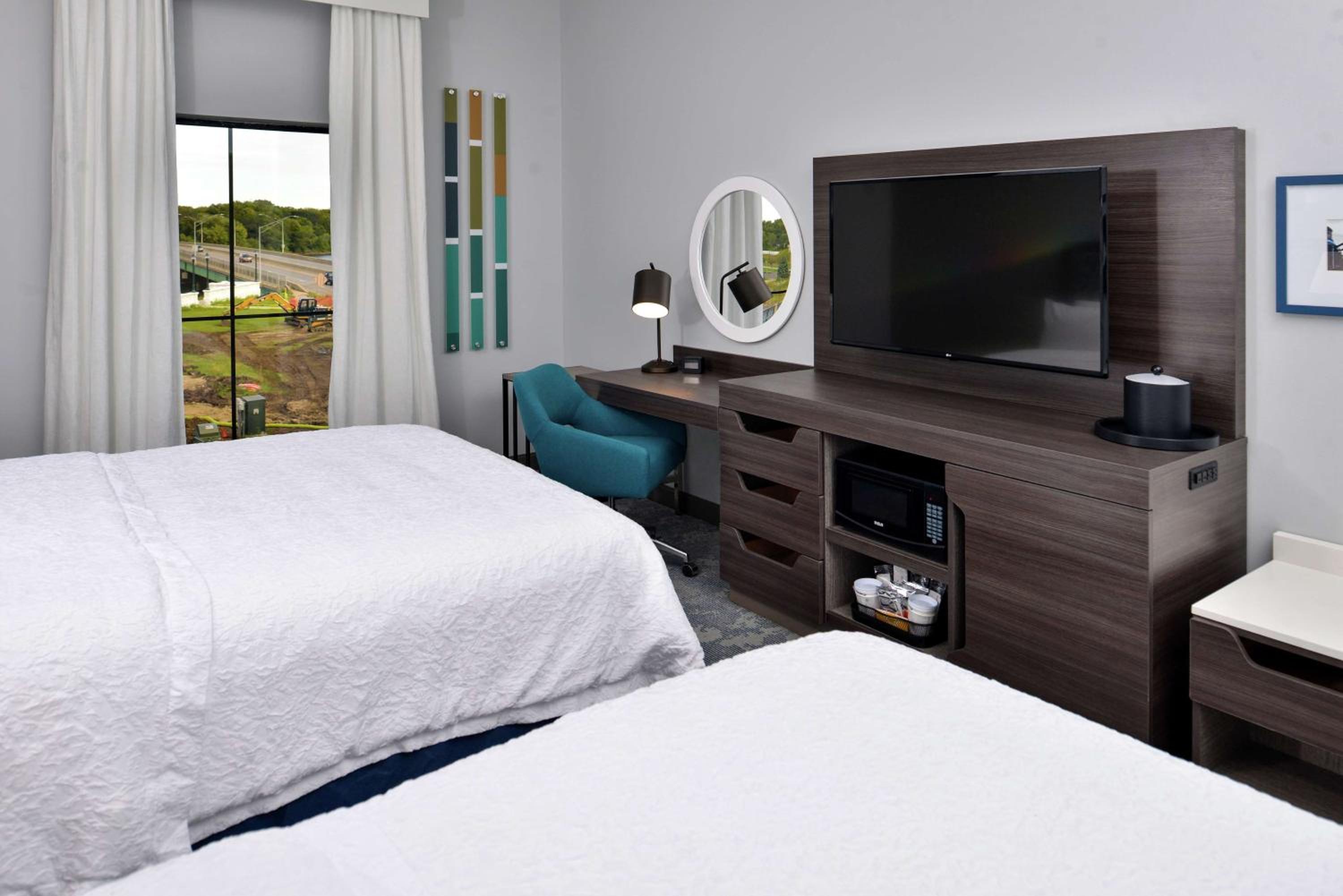 Queen Room with Two Queen Beds - Hearing Access/Non-Smoking - Photo 1