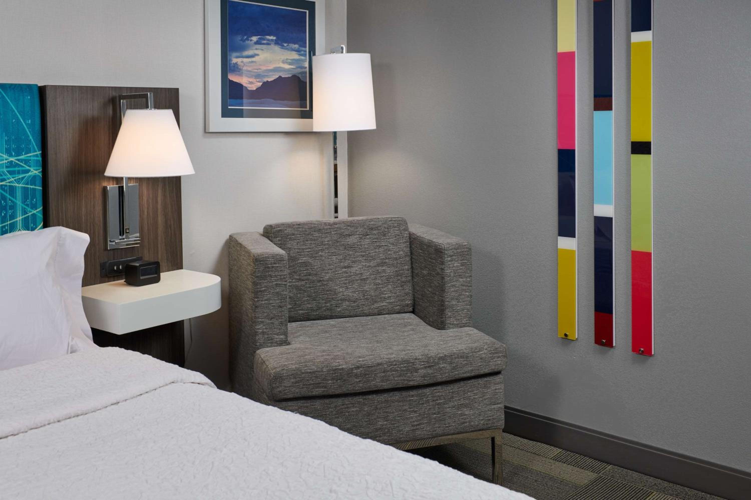 King Room - Mobility Access/Non-Smoking - Photo 2
