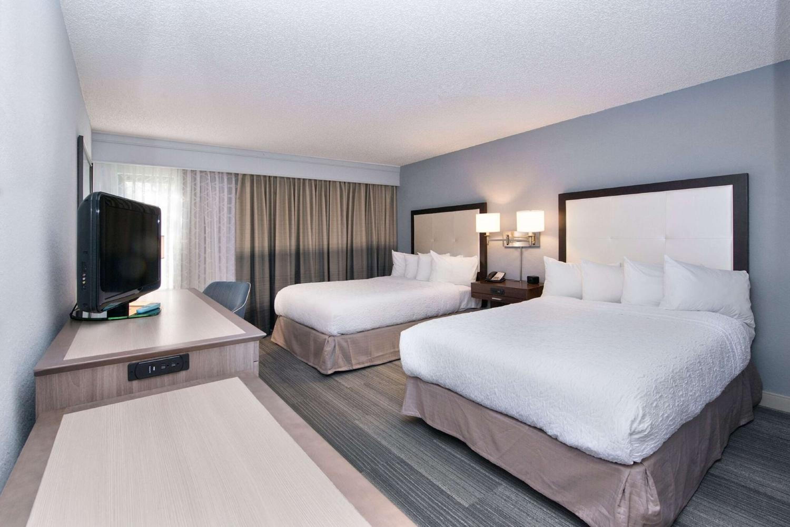 Queen Room with Two Queen Beds - Hearing Access/Non-Smoking - Photo 1