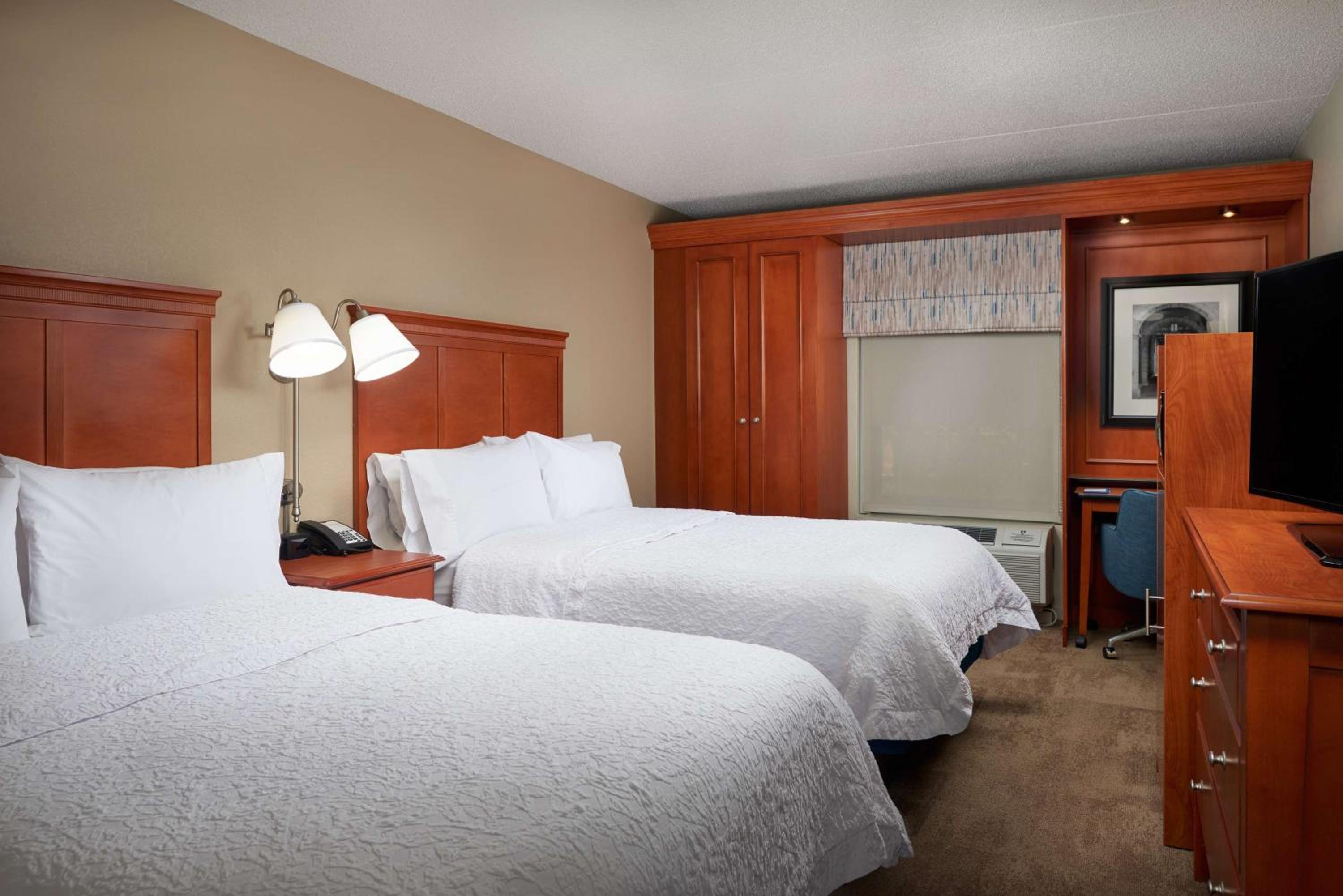 Double Room with Two Double Beds - Non-Smoking - Photo 1