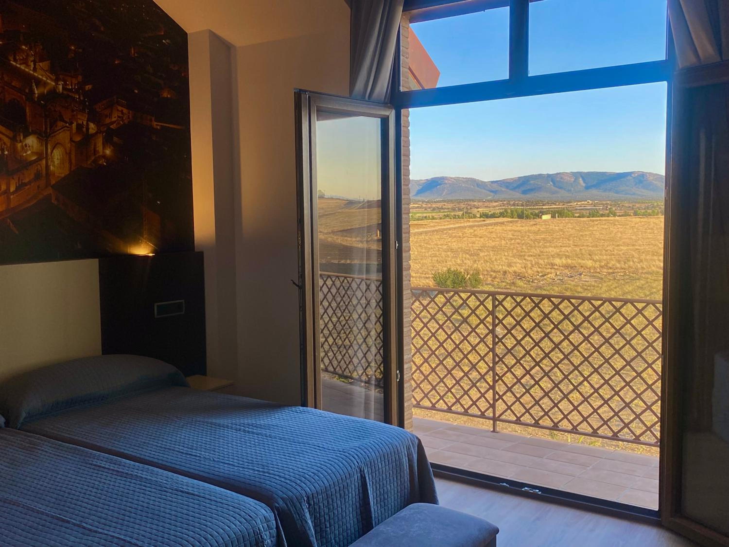 Double Room with Balcony photo 2