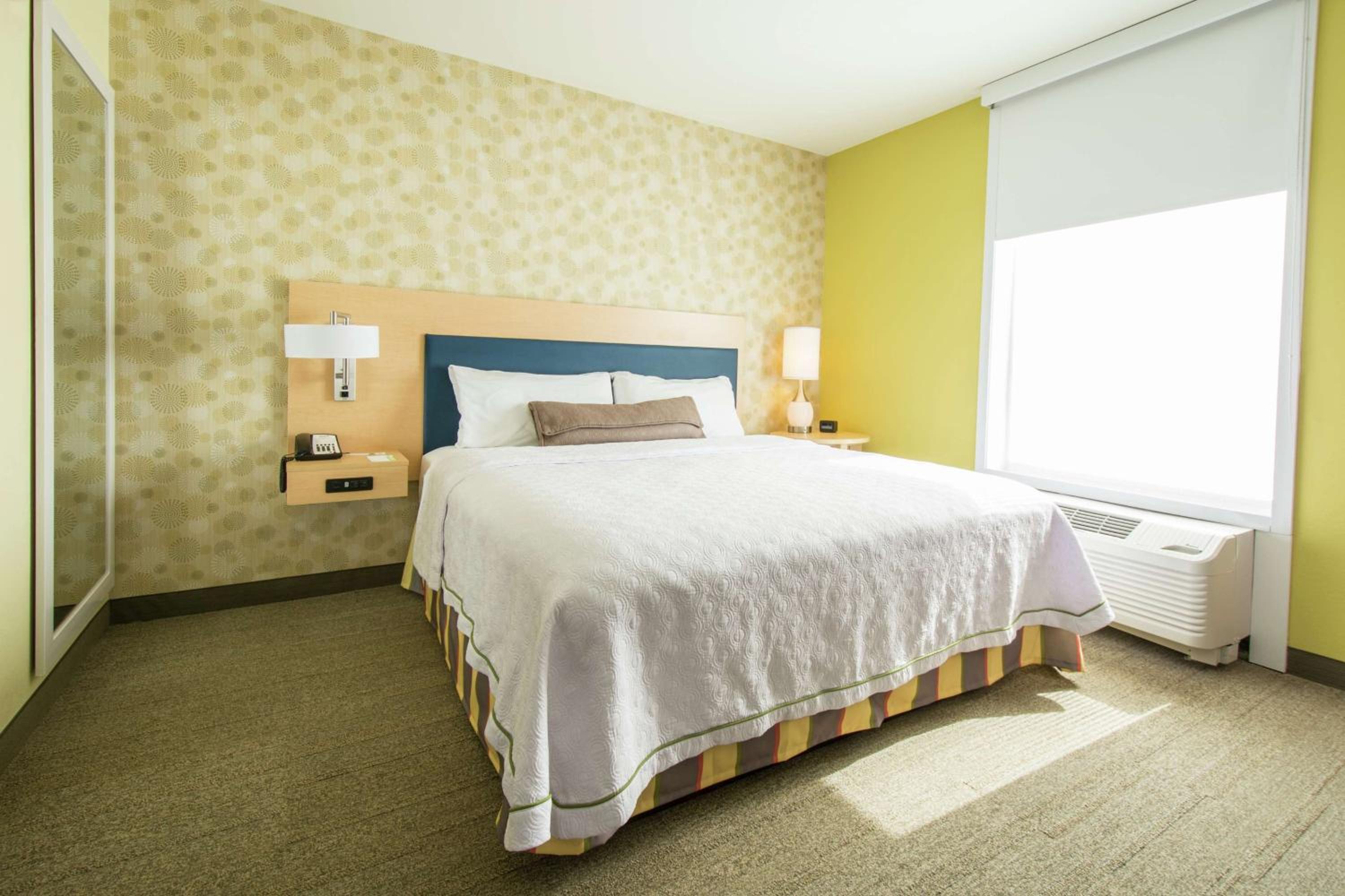 King Suite - Hearing Access/Non-Smoking