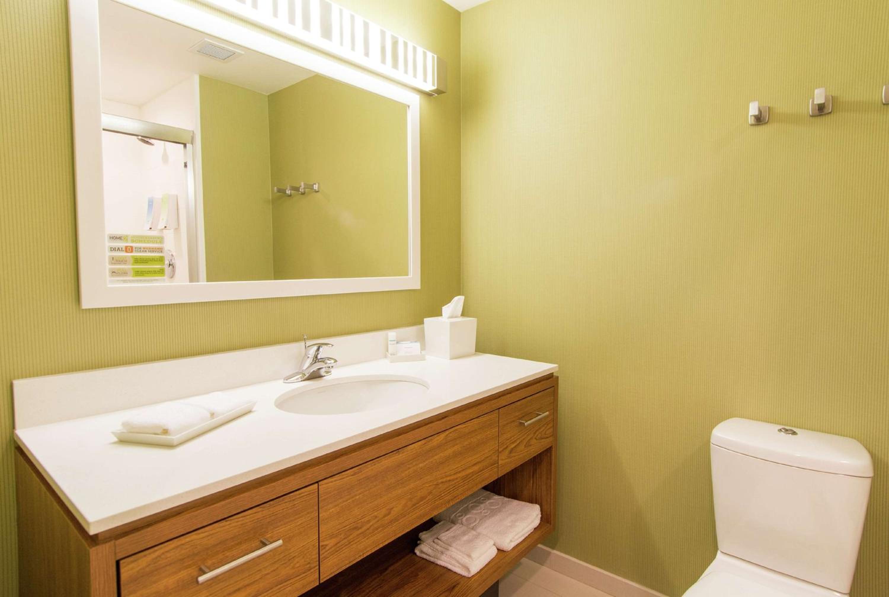 King Studio Suite - Hearing Access/Non-Smoking photo 2