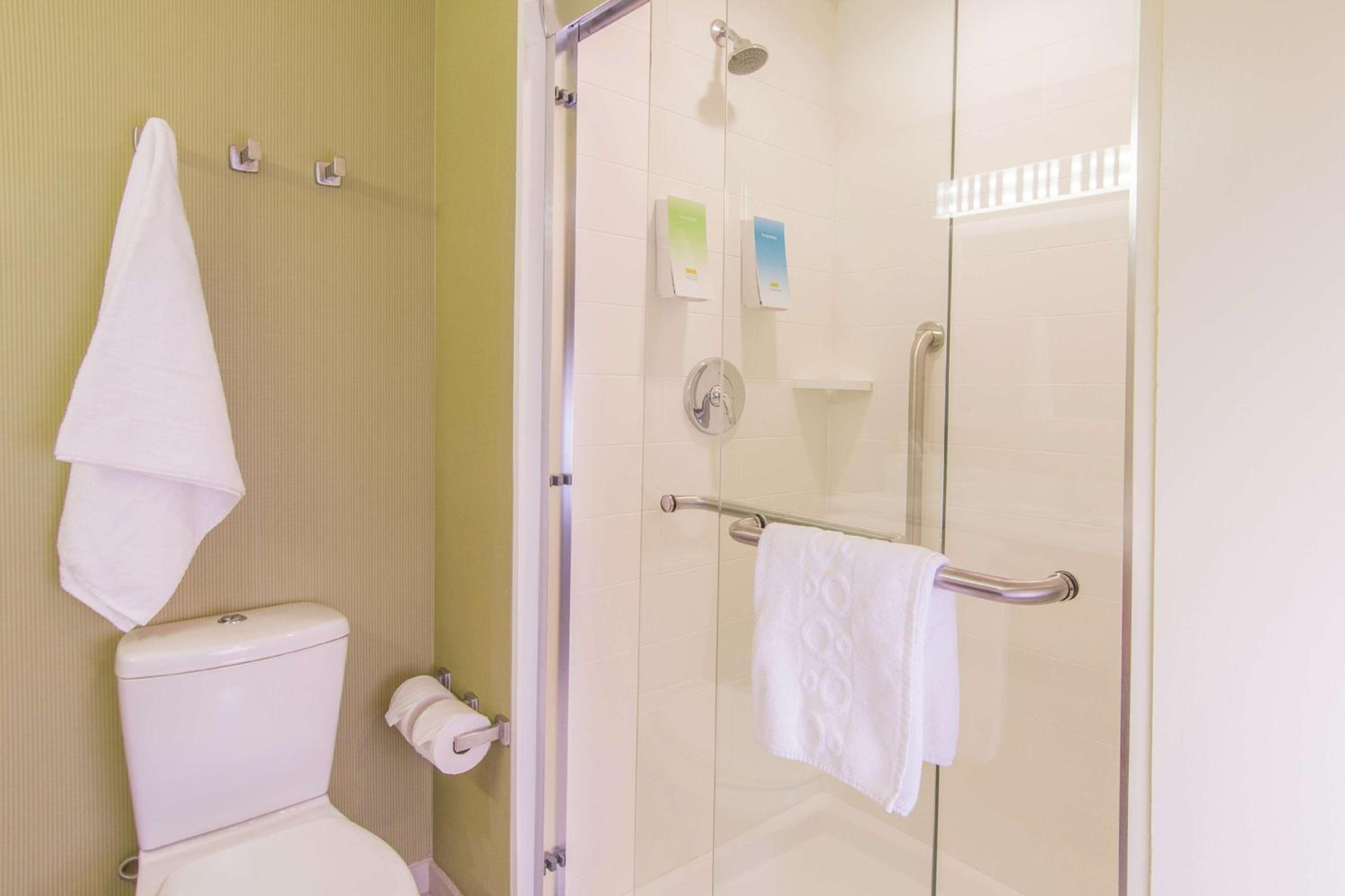 King Studio Suite - Hearing Access/Non-Smoking photo 3