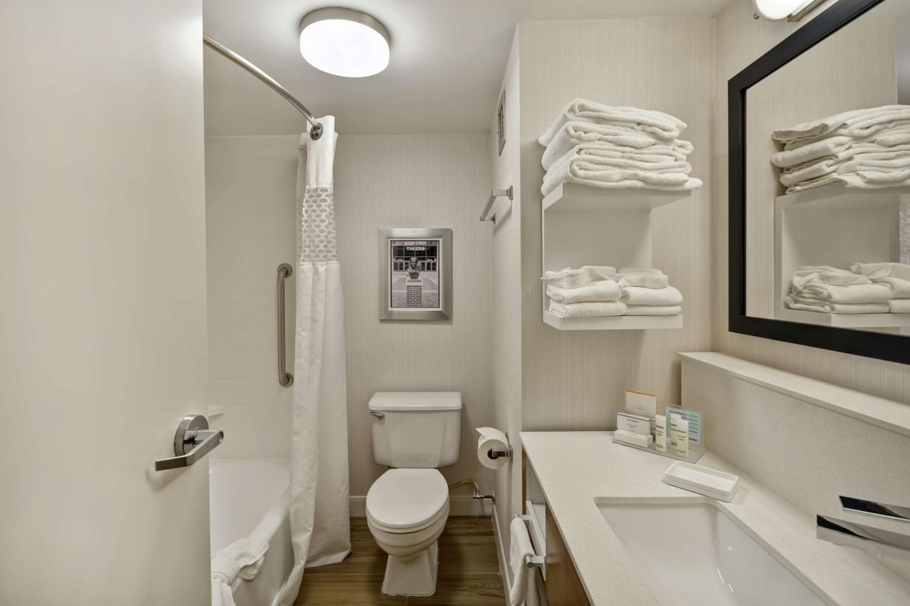 Double Room - Non-Smoking  - Photo 3