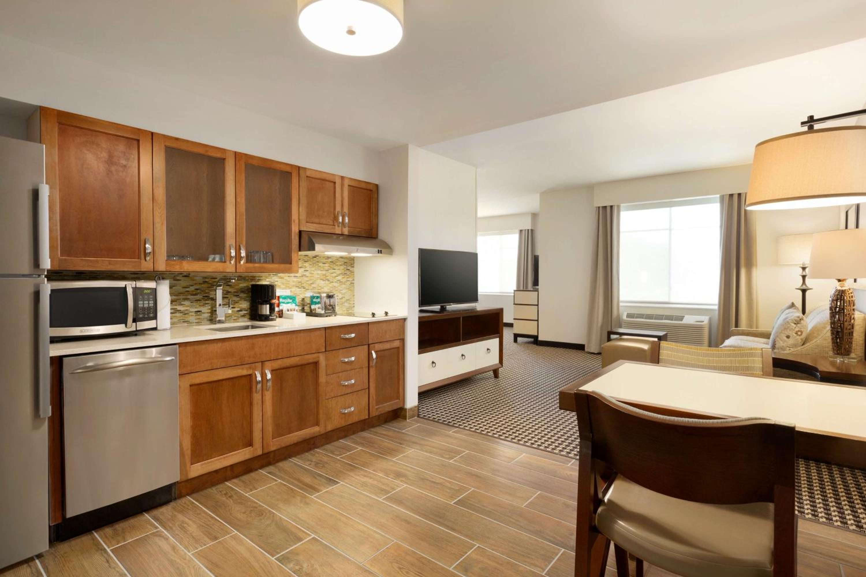 King Studio Suite - Hearing Access/Non-Smoking