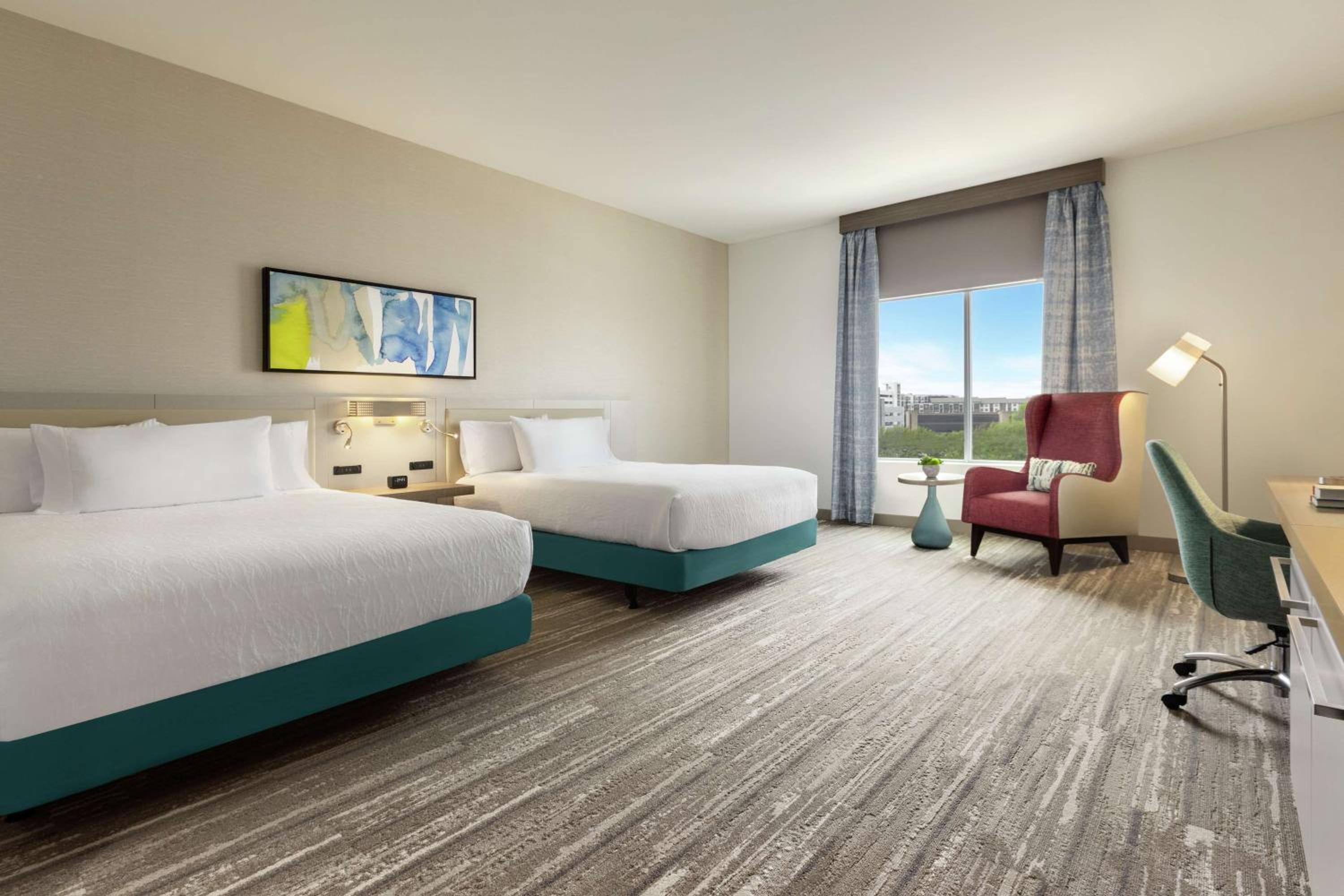 Queen Room with Two Queen Beds - Mobility Access - Photo 2