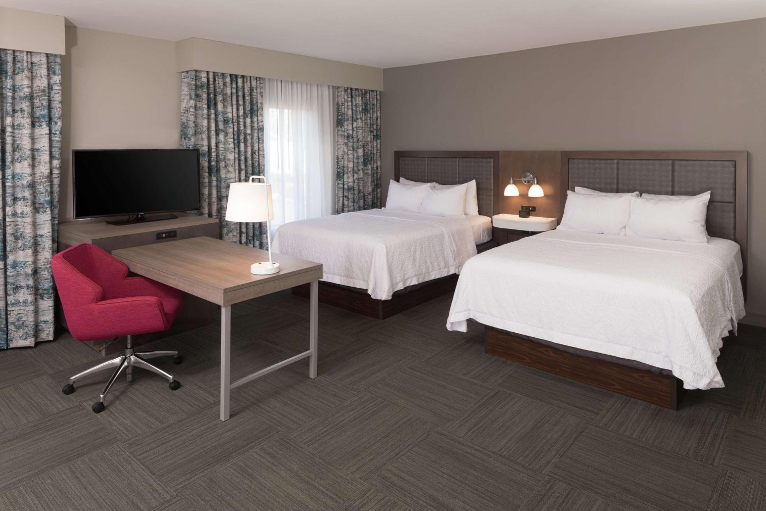 Queen Studio Suite with Two Queen Beds - Non-Smoking photo 1