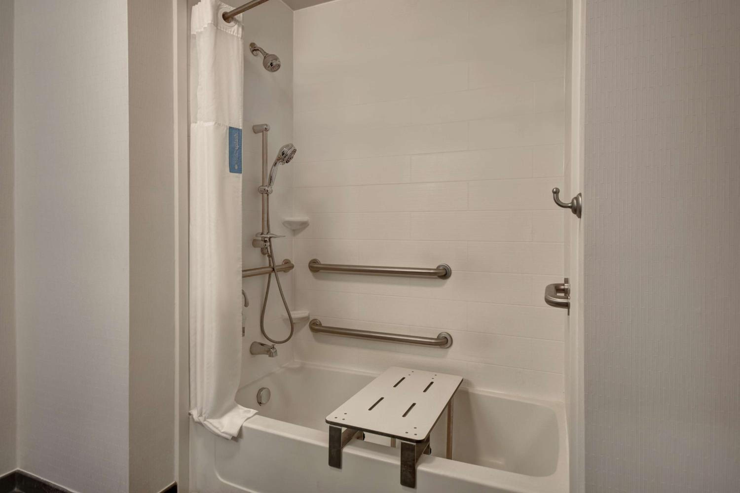 King Room - Mobility Access/Non-Smoking