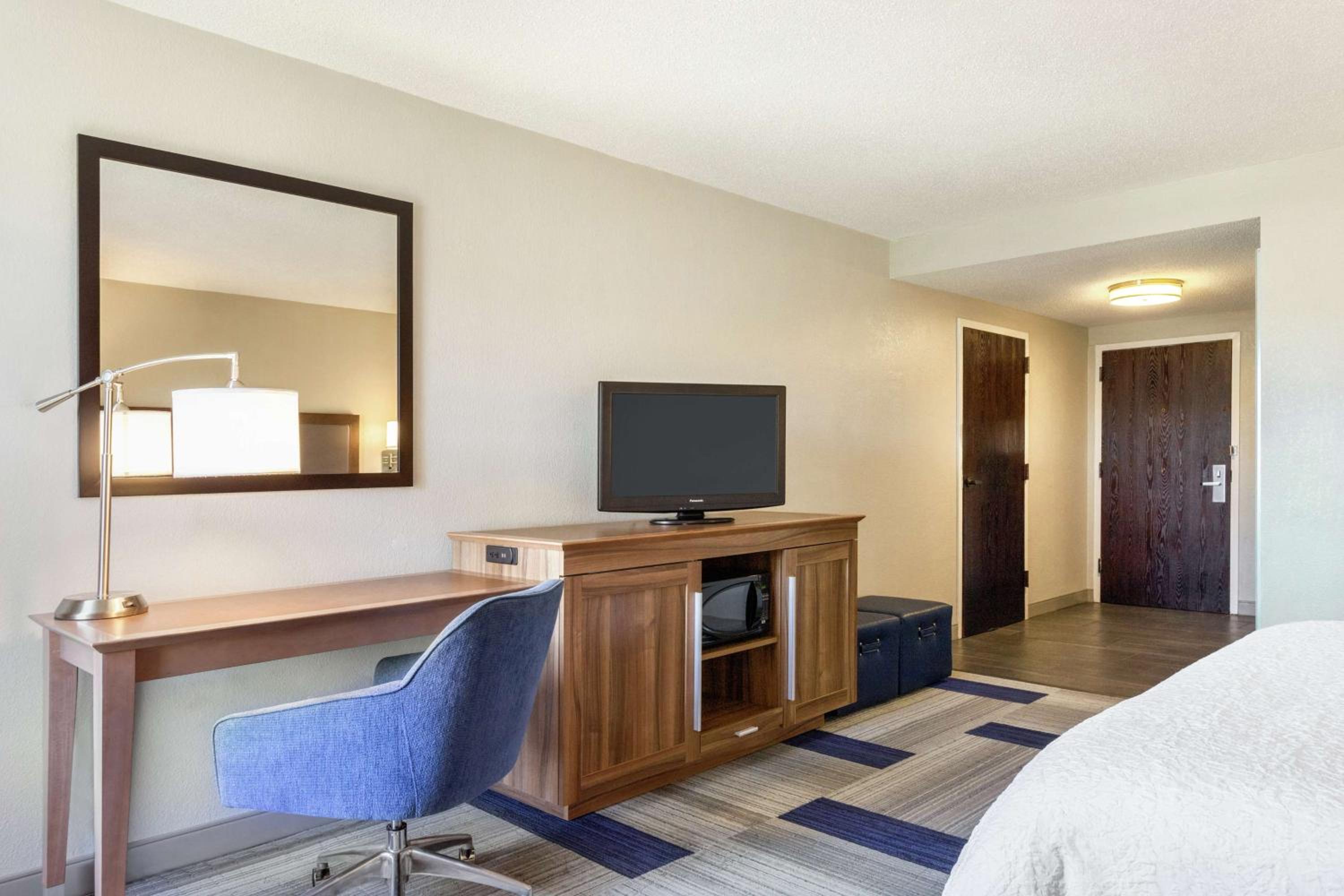 King Room - Mobility Access/Non-Smoking - Photo 1