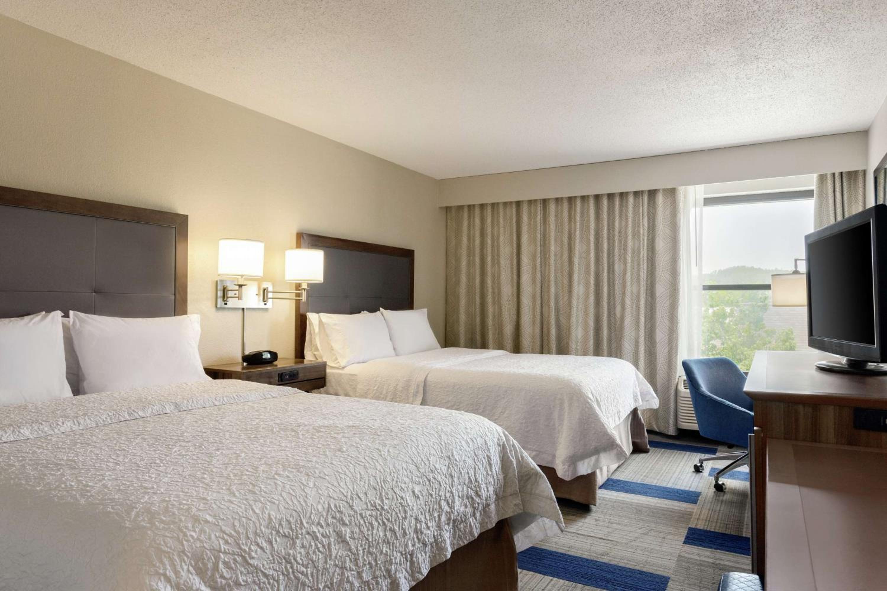 Double Room with Two Double Beds - Non-Smoking - Photo 1